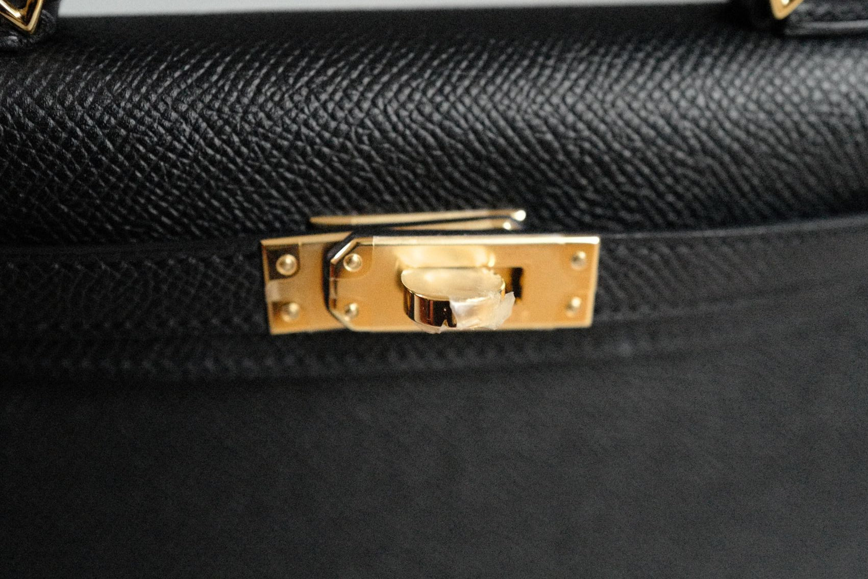 BNIB Hermès Mini Kelly 20 Black Epsom Leather with Gold Hardware Stamp W