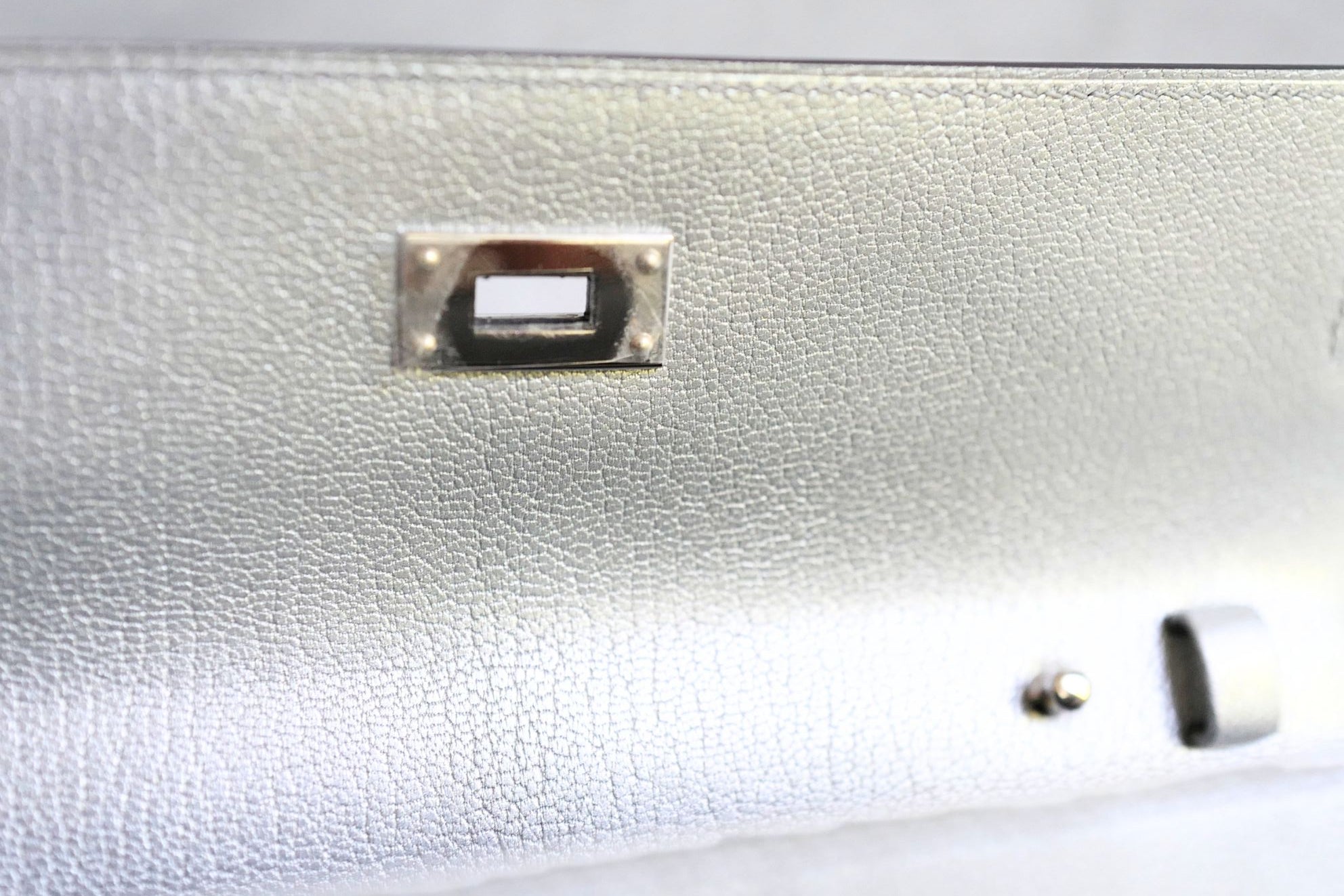 Hermès Kelly To Go Wallet Dore Argent Silver Metallic Chamkilight Goatskin 2026