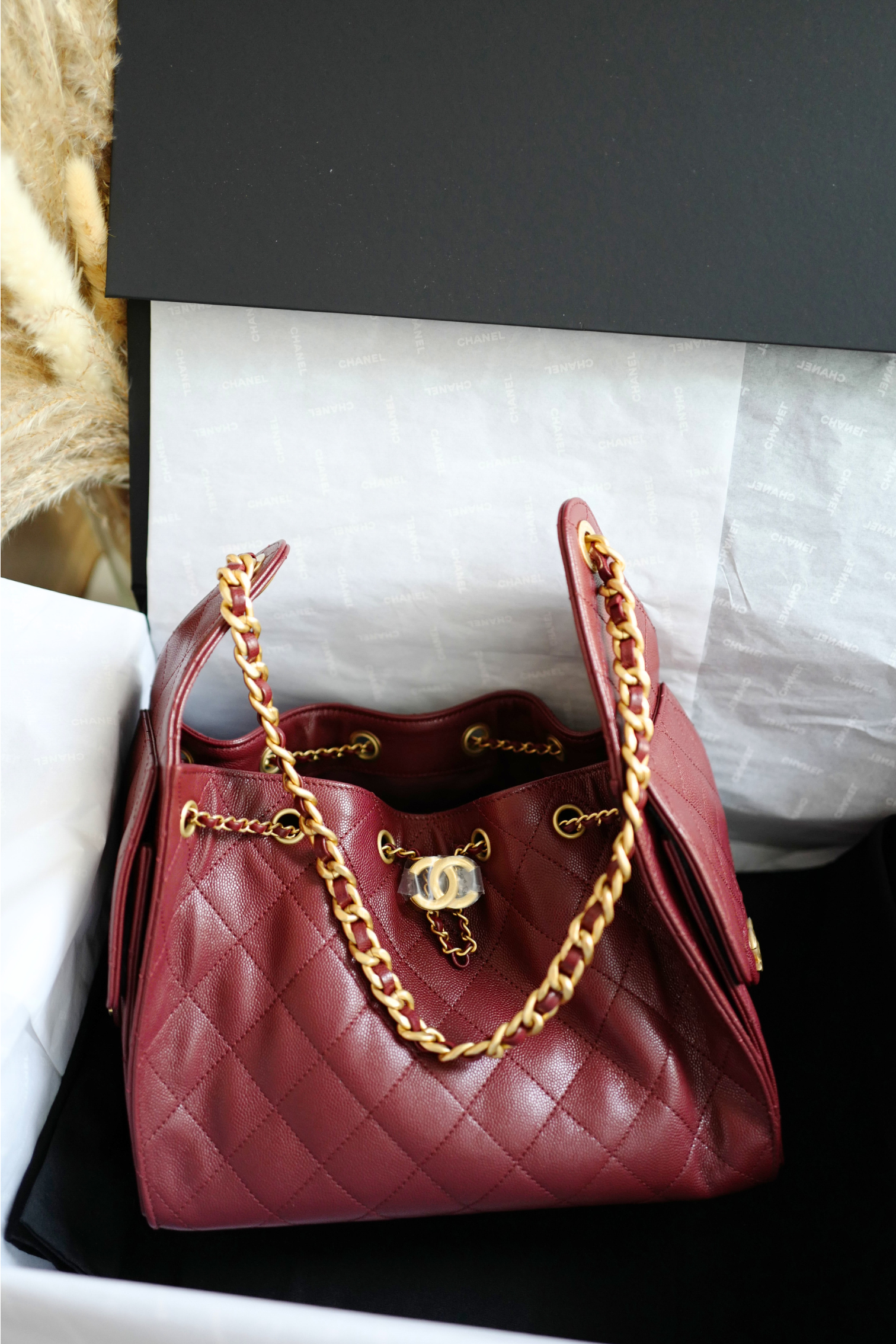 BNIB CHANEL Spring-Summer 25S Small Hobo Bag Grained Calfskin Burgundy GHW