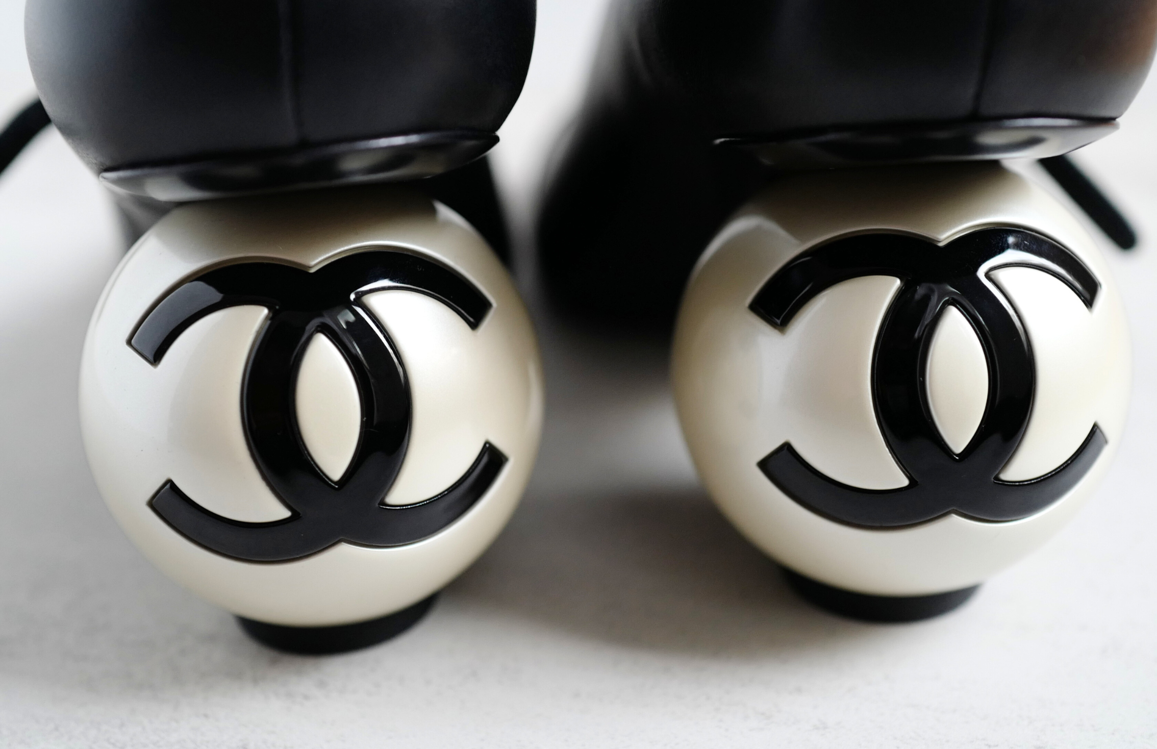 Chanel Mary Jane Black Leather Cap Toe Heels Size 37.5