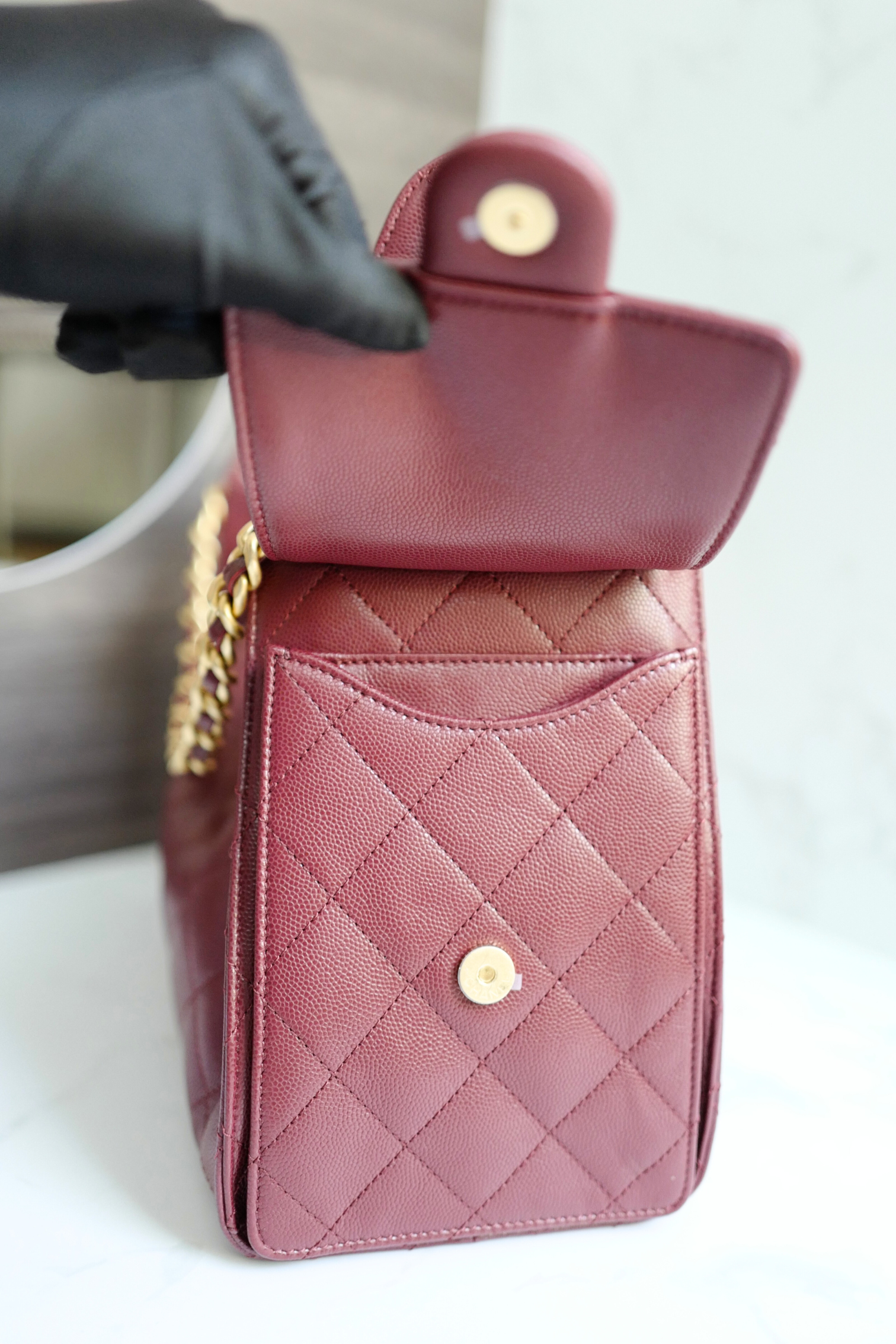 BNIB CHANEL Spring-Summer 25S Small Hobo Bag Grained Calfskin Burgundy GHW