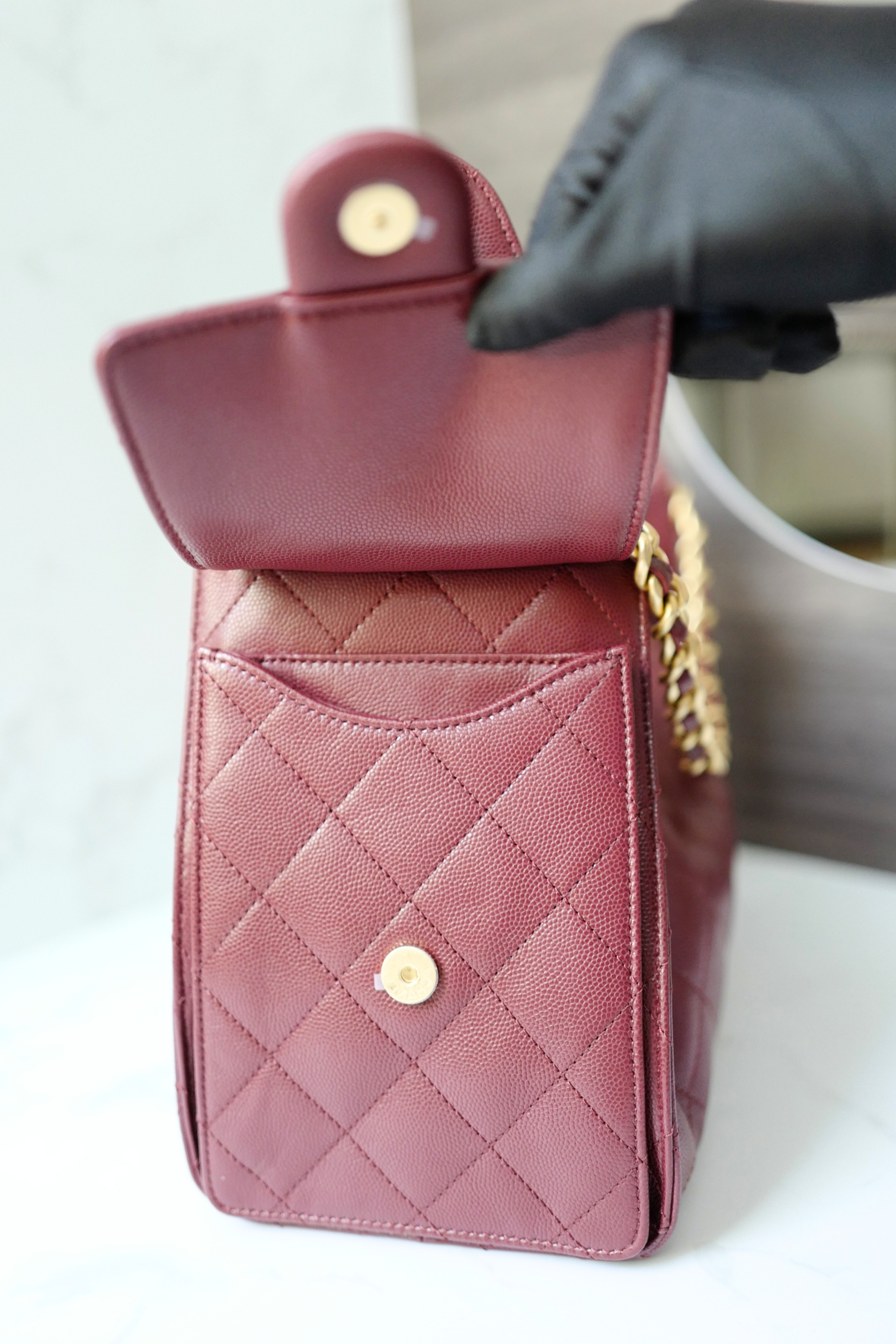 BNIB CHANEL Spring-Summer 25S Small Hobo Bag Grained Calfskin Burgundy GHW