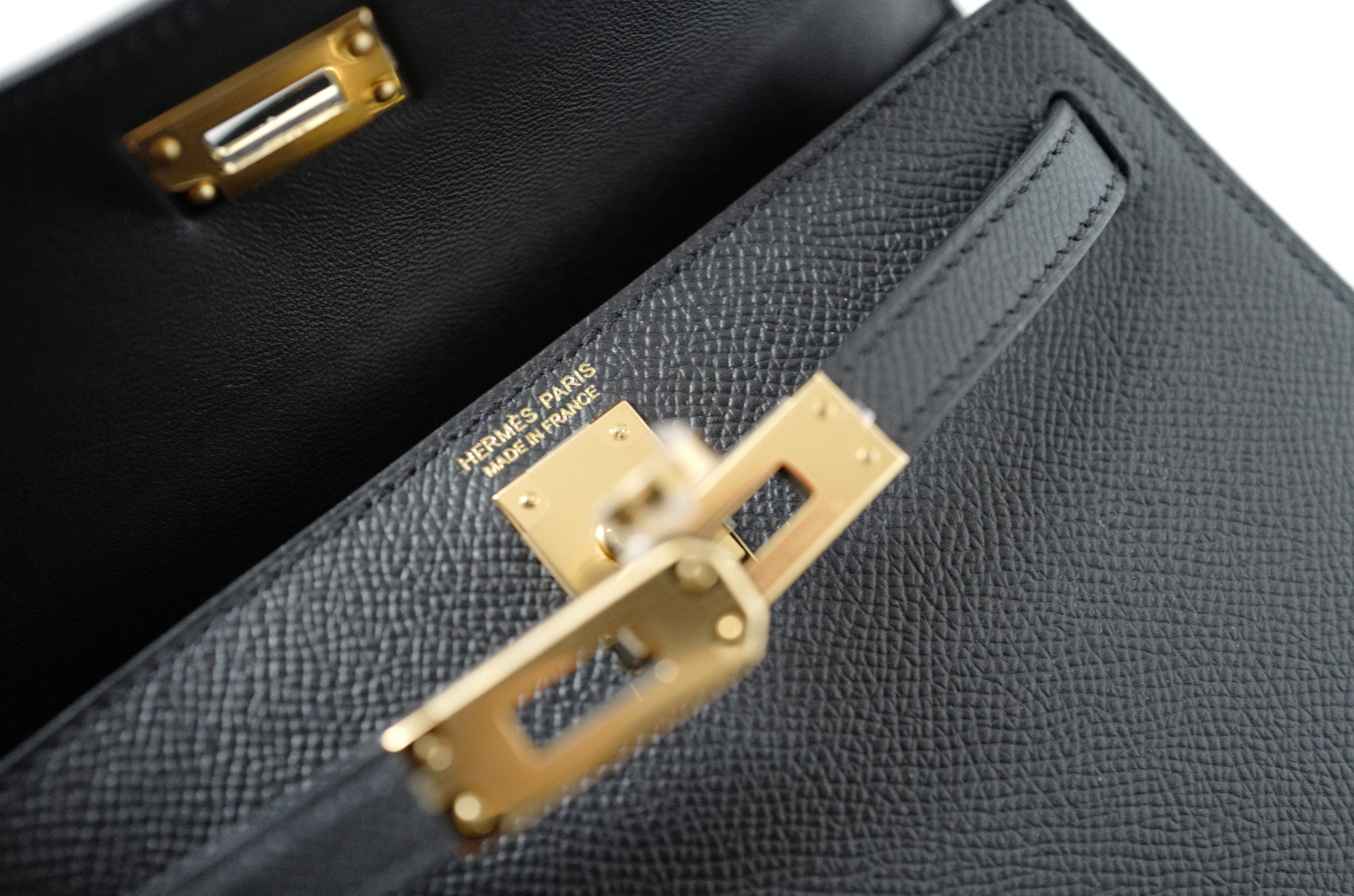 BNIB Hermès Mini Kelly 20 Black Epsom Leather with Gold Hardware Stamp W