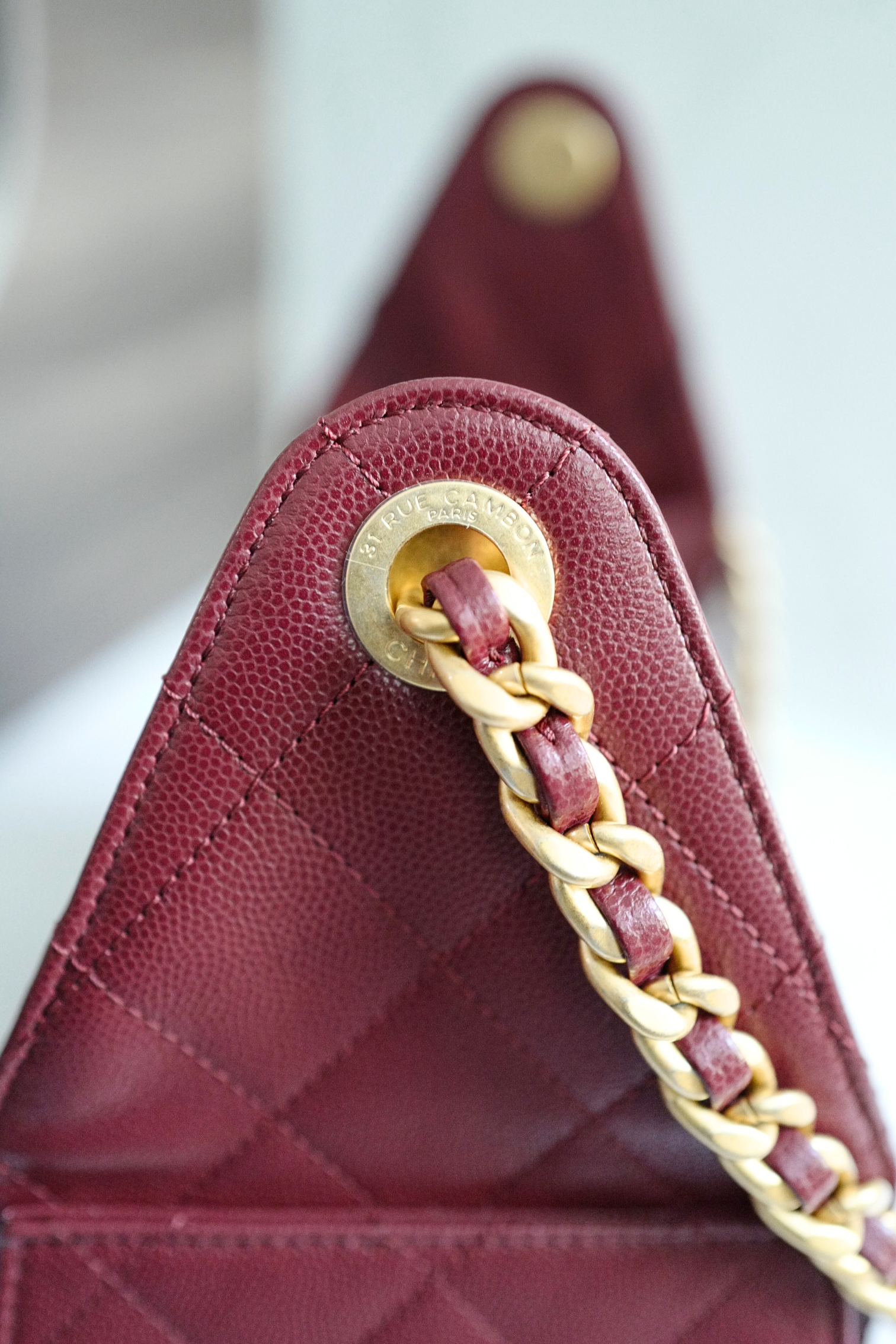 BNIB CHANEL Spring-Summer 25S Small Hobo Bag Grained Calfskin Burgundy GHW