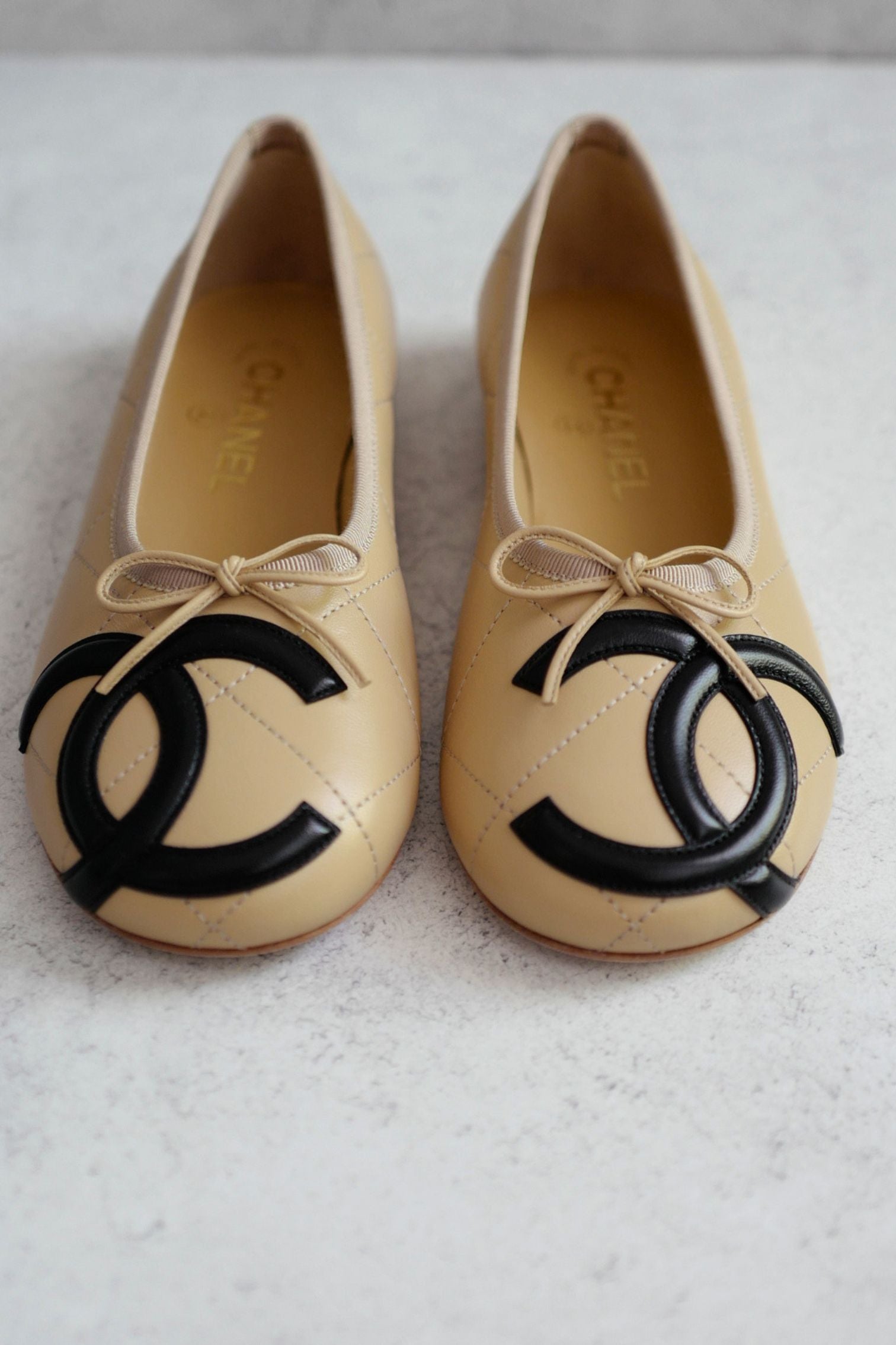 Chanel 26M Coco Beach Ballet Flats Beige Lambskin Size 37