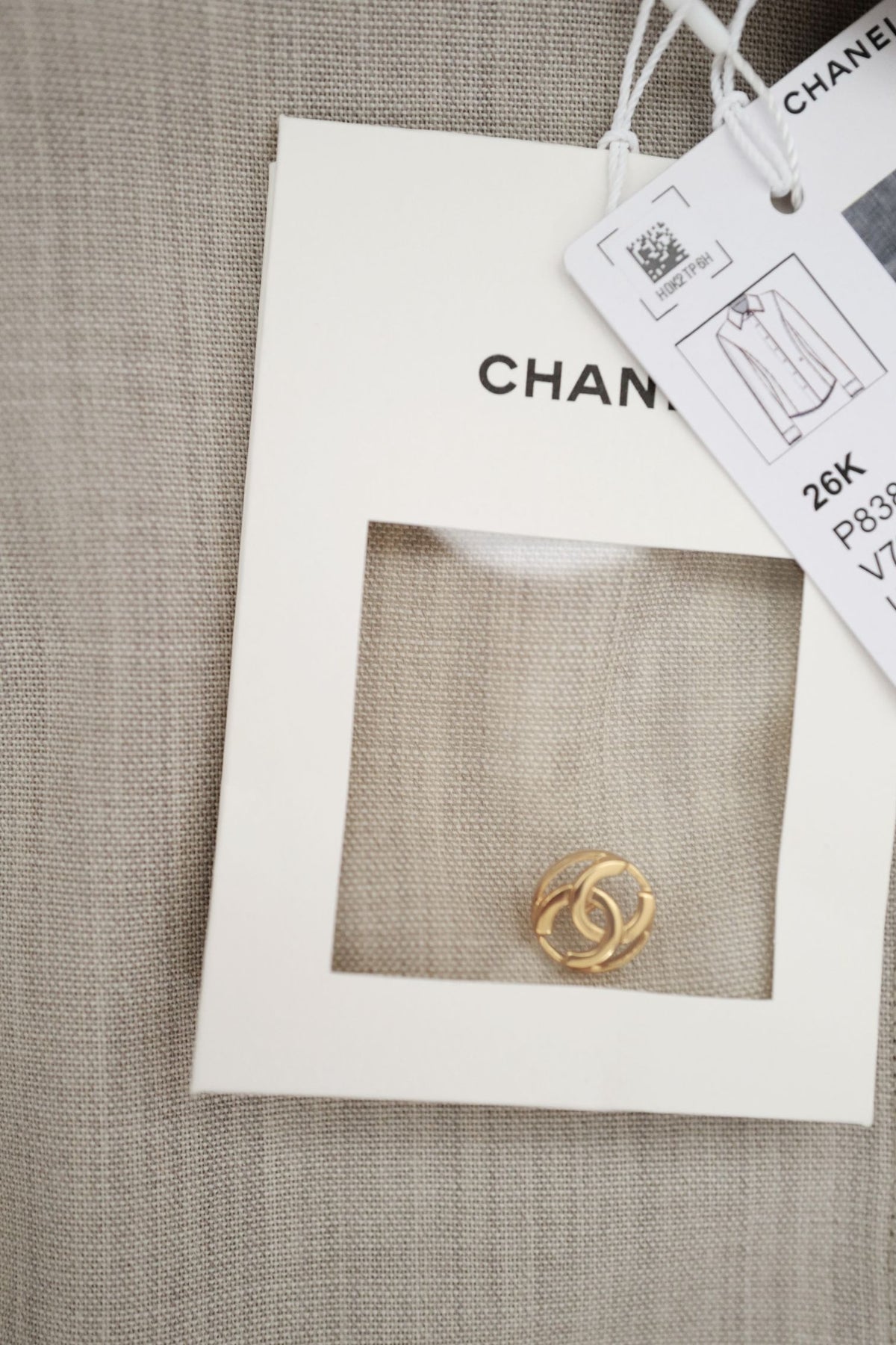 NEW Chanel 26K Women Shirt Wool Tailored Mushroom Beige Size 36