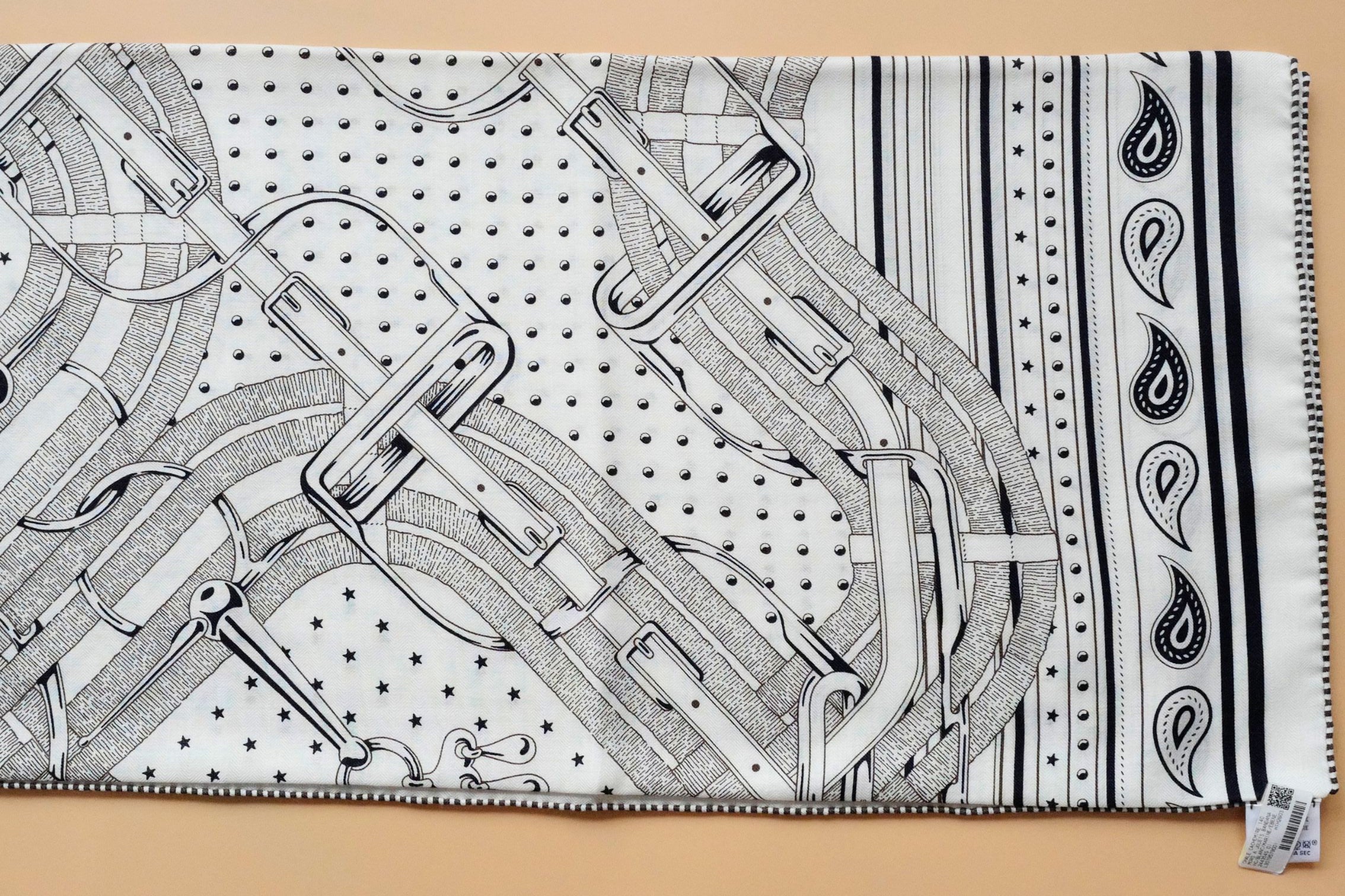 Hermès Mors a Jouets Bandana Shawl 140 Blanc/Bleu Marine/Ébène Cashmere Silk