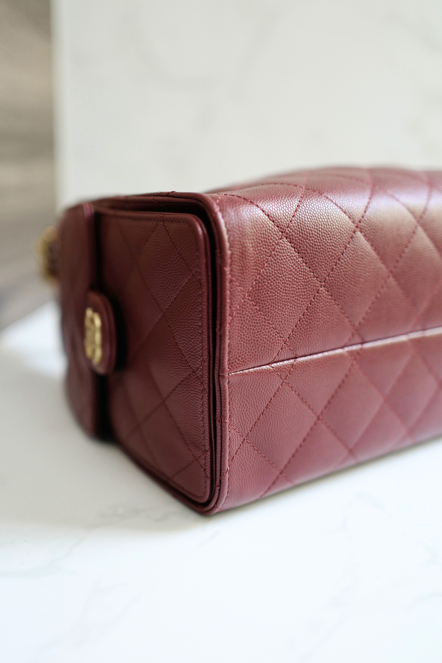 BNIB CHANEL Spring-Summer 25S Small Hobo Bag Grained Calfskin Burgundy GHW