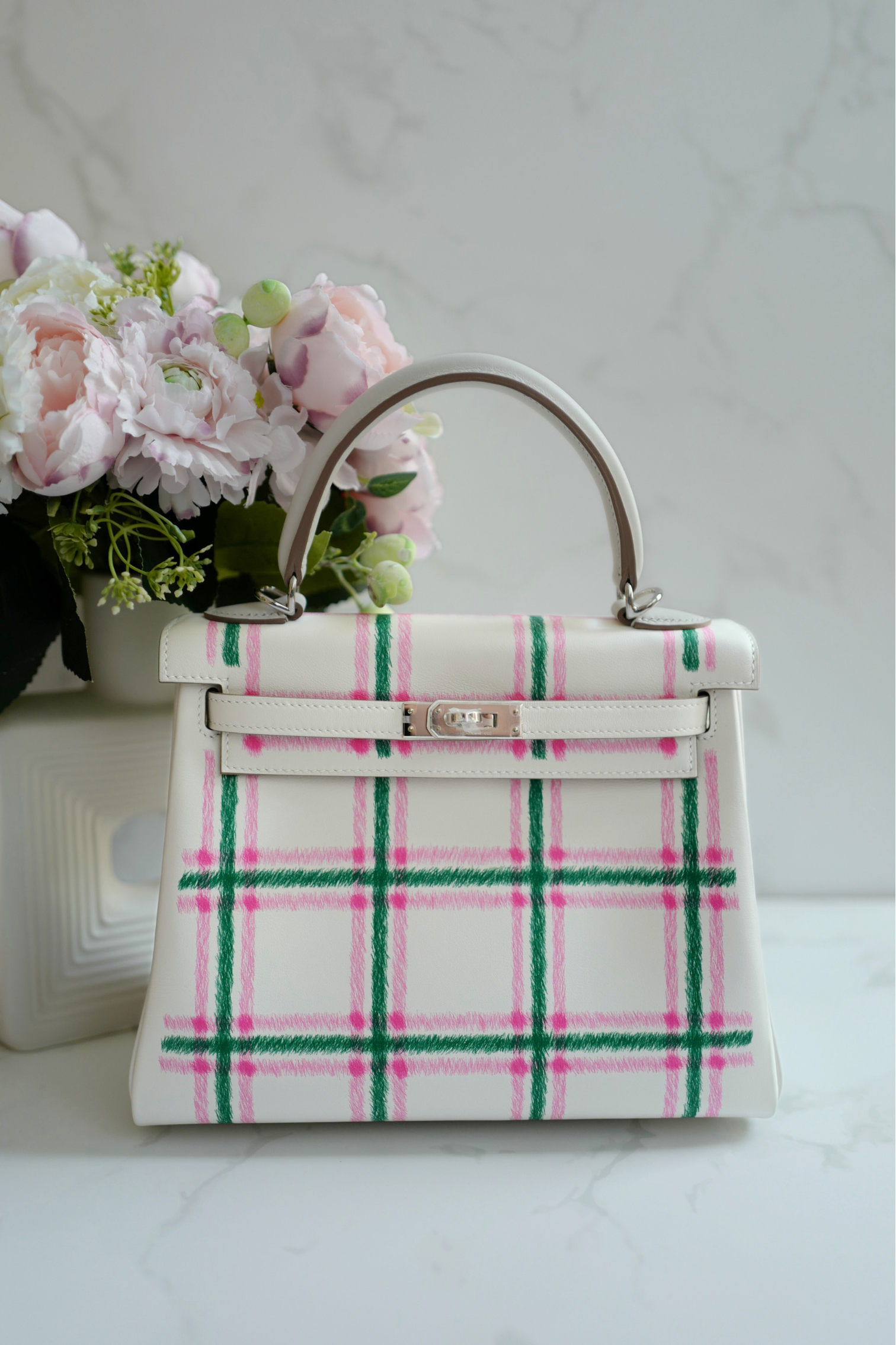 BNIB Hermès Kelly 25 Sellier Tartan Pattern White Leather Handbag With Palladium Hardware