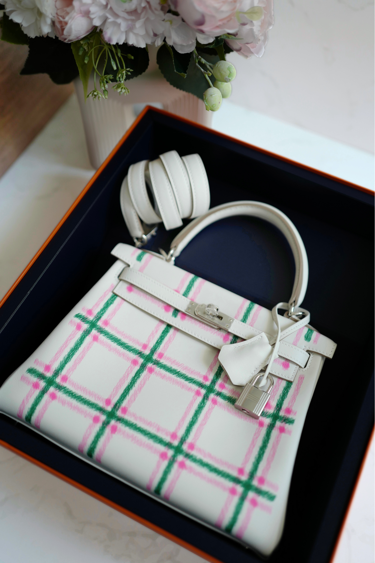 BNIB Hermès Kelly 25 Sellier Tartan Pattern White Leather Handbag With Palladium Hardware