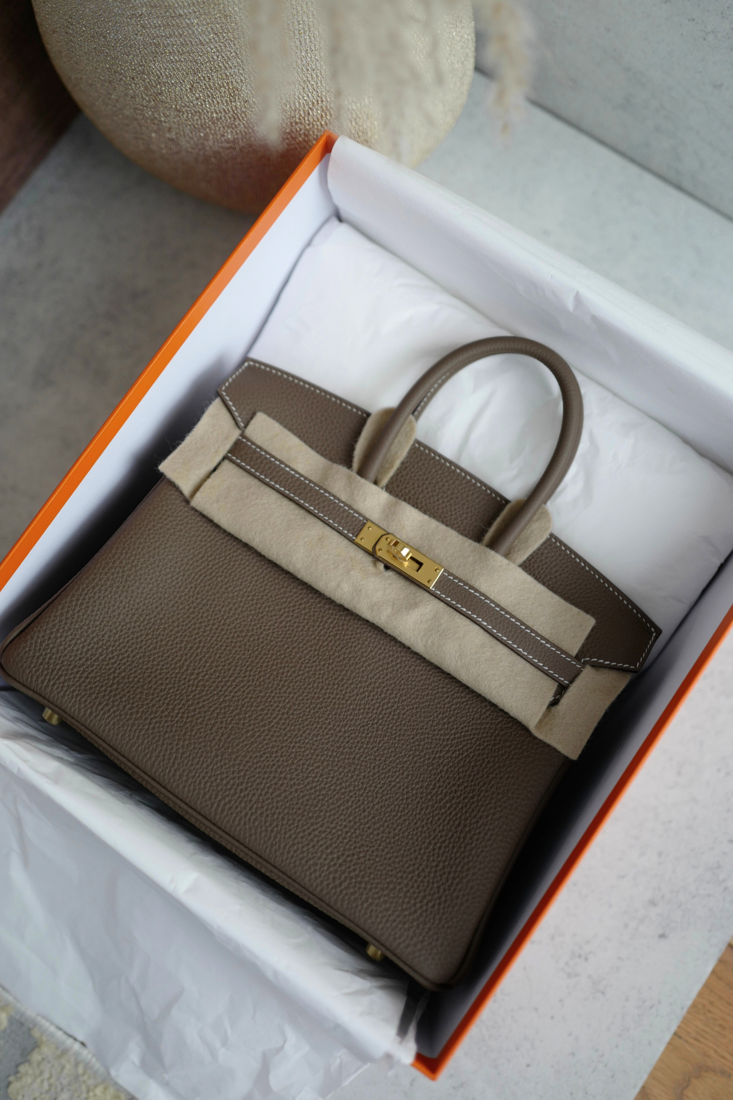 BNIB Hermès Birkin 25 Togo Etoupe Gold Hardware Stamp 2025