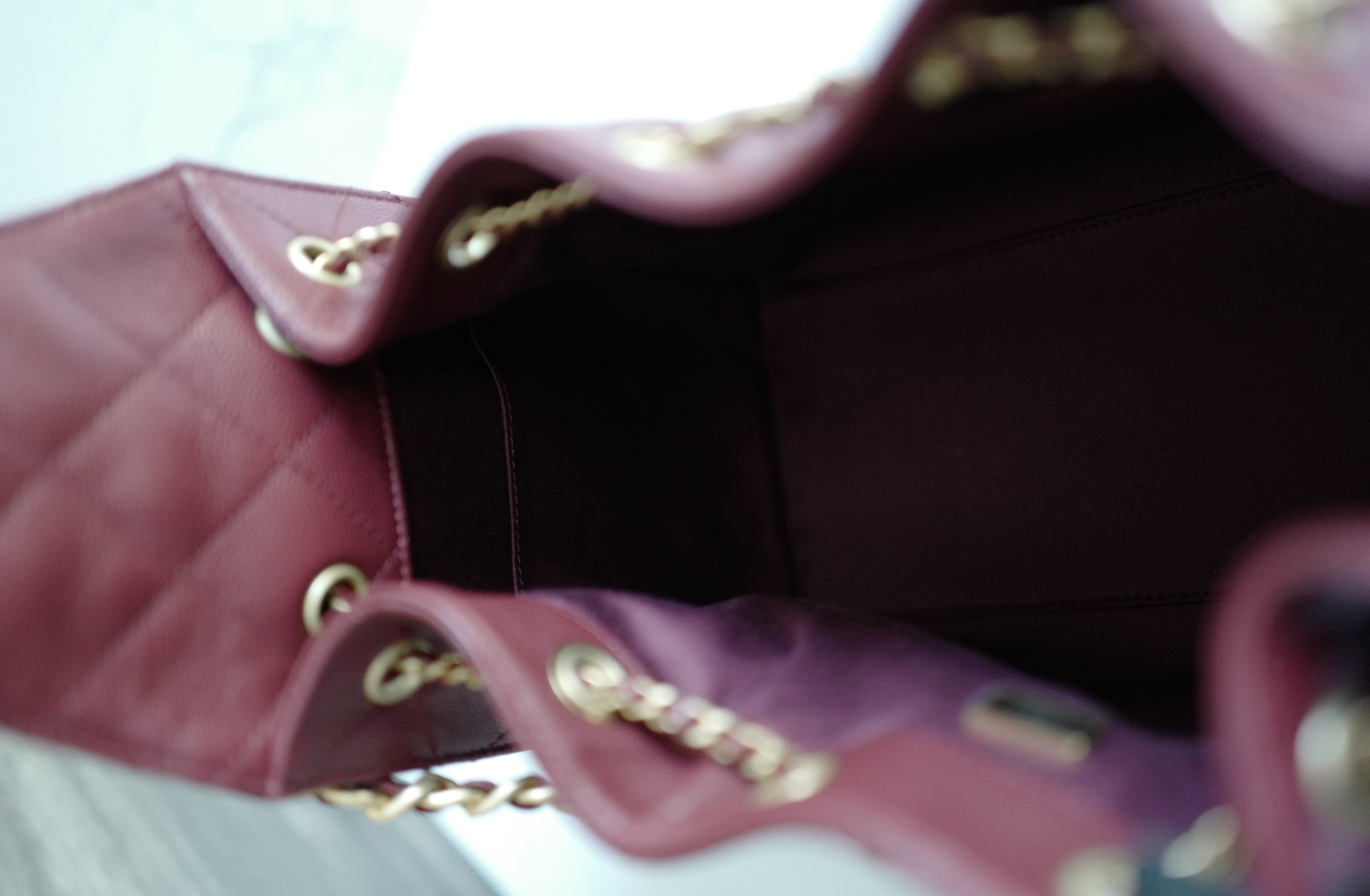 BNIB CHANEL Spring-Summer 25S Small Hobo Bag Grained Calfskin Burgundy GHW