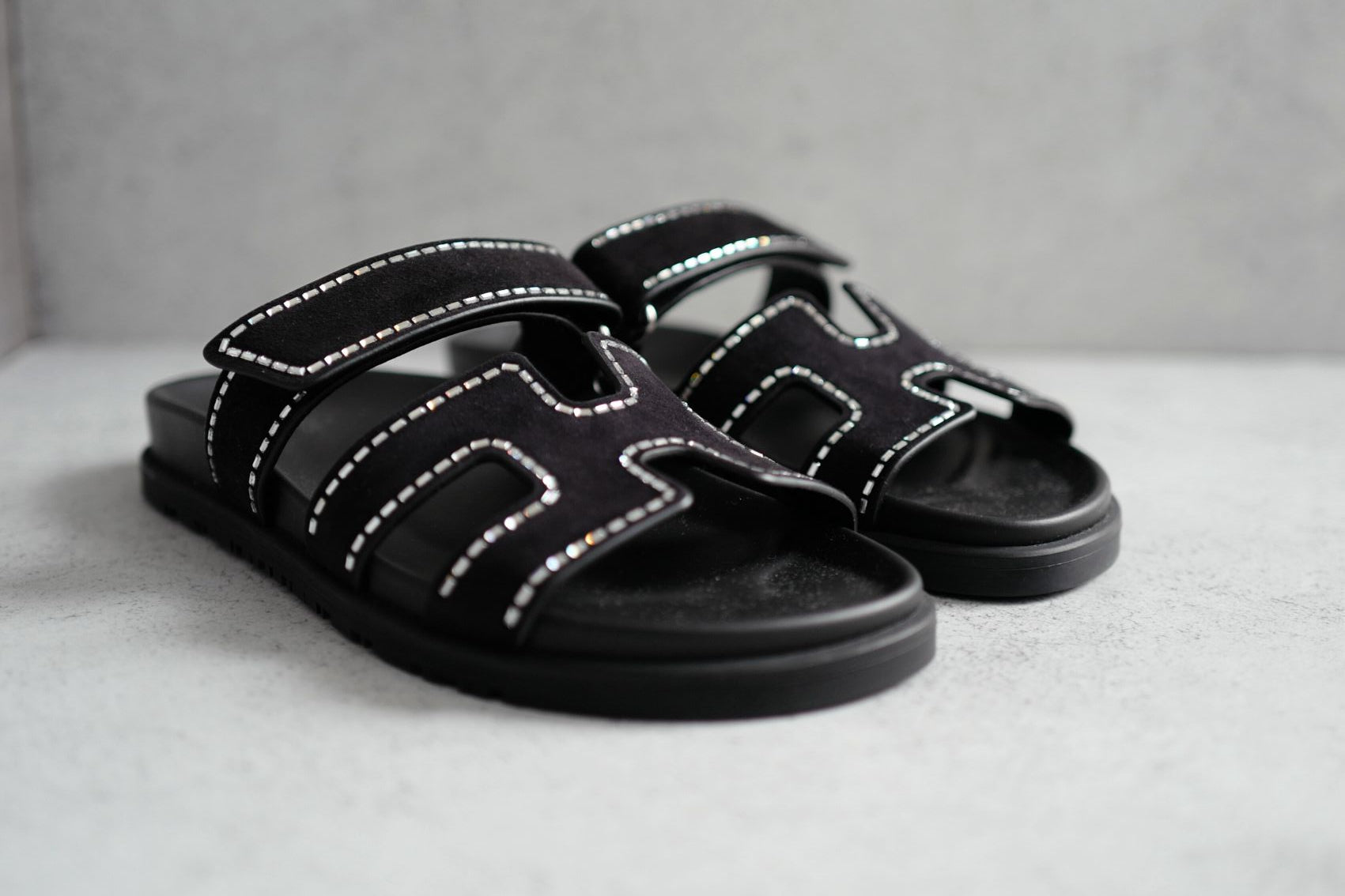 *BNIB* Hermes Womens Chypre Noir with Rhinestone Detail Calfskin Suede Size 37