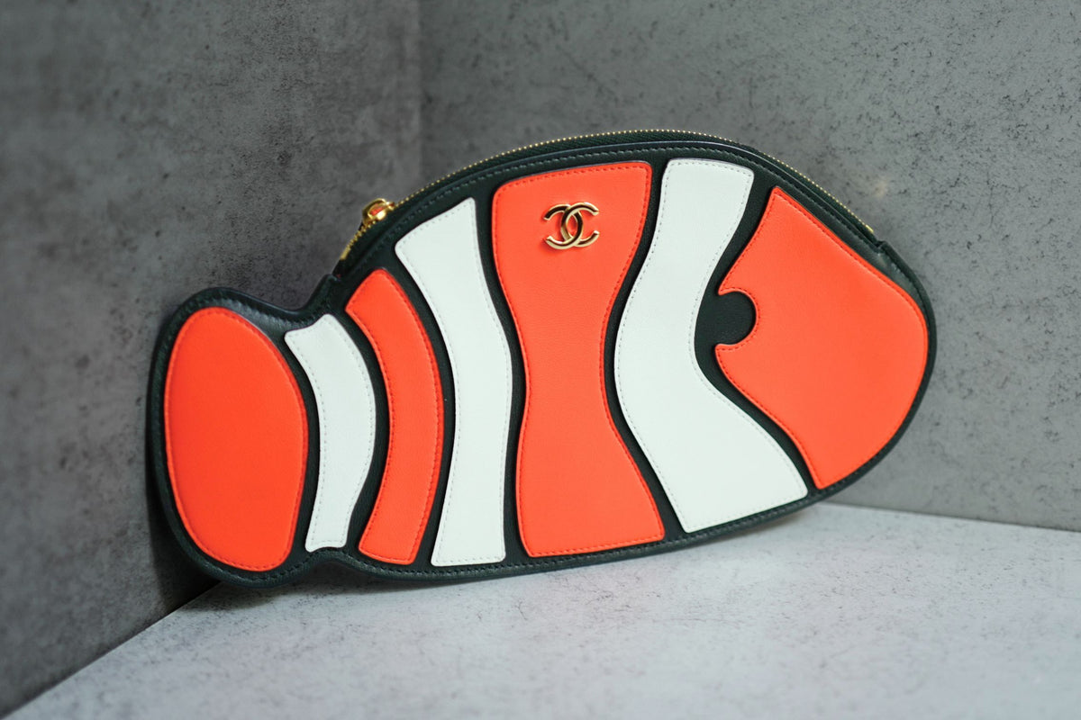New Chanel 26M Nemo Clutch Lambskin Orange White Black CC Logo