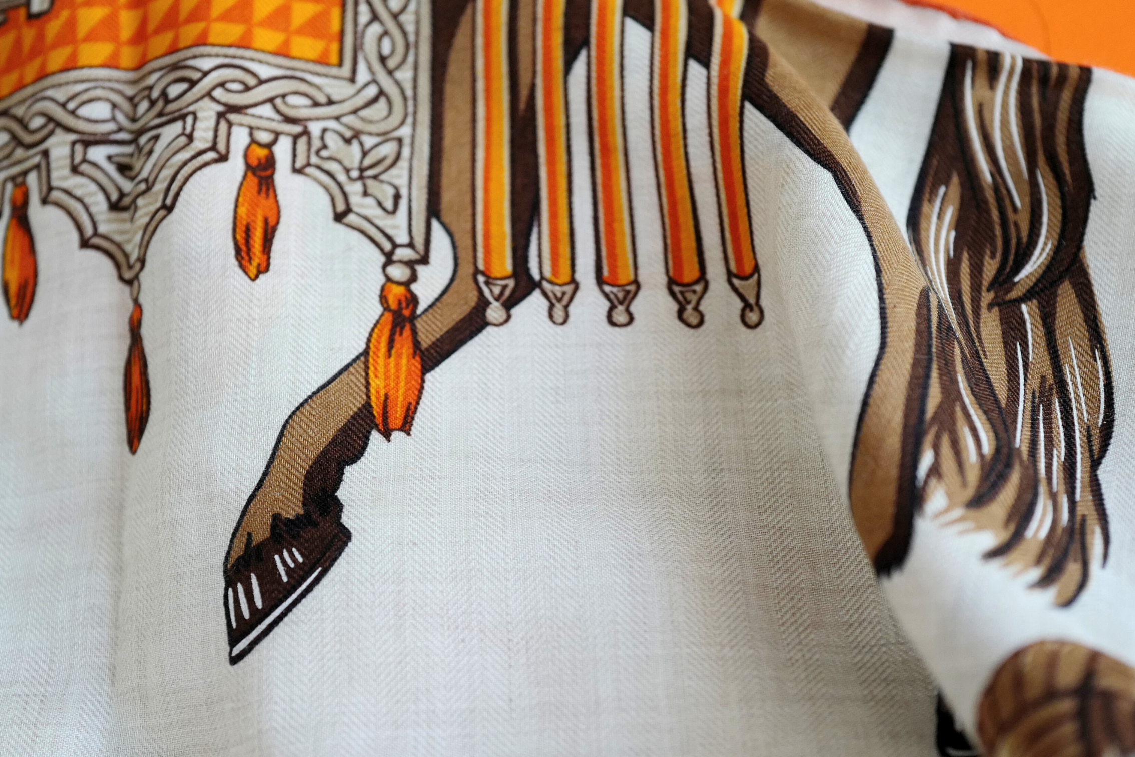 Hermès Palefroi Shawl 140 Cashmere Silk – Naturel / Orange Cuit / Cannelle