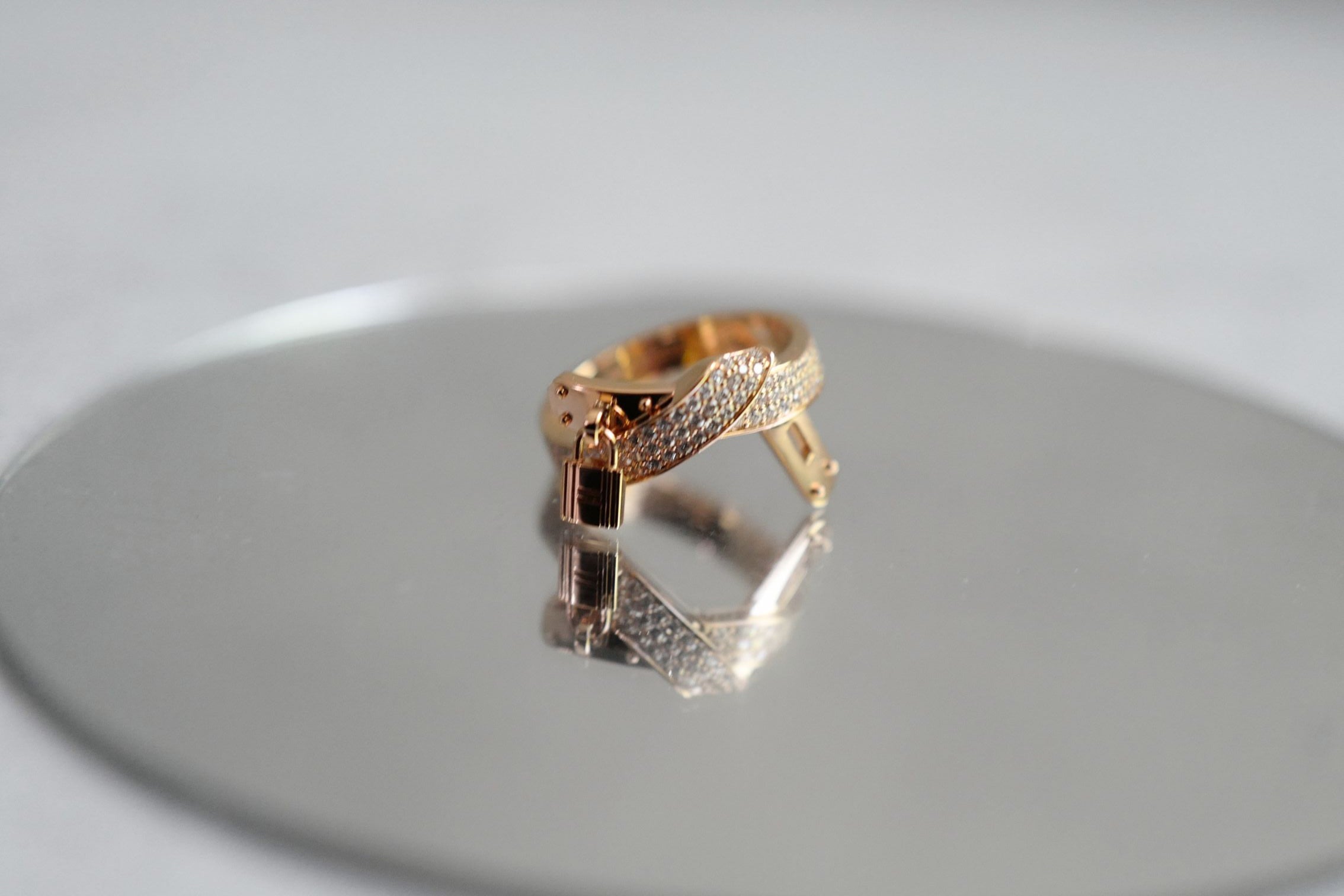 Hermès Kelly Gavroche Ring 18K Rose Gold 94 Diamonds Size 53