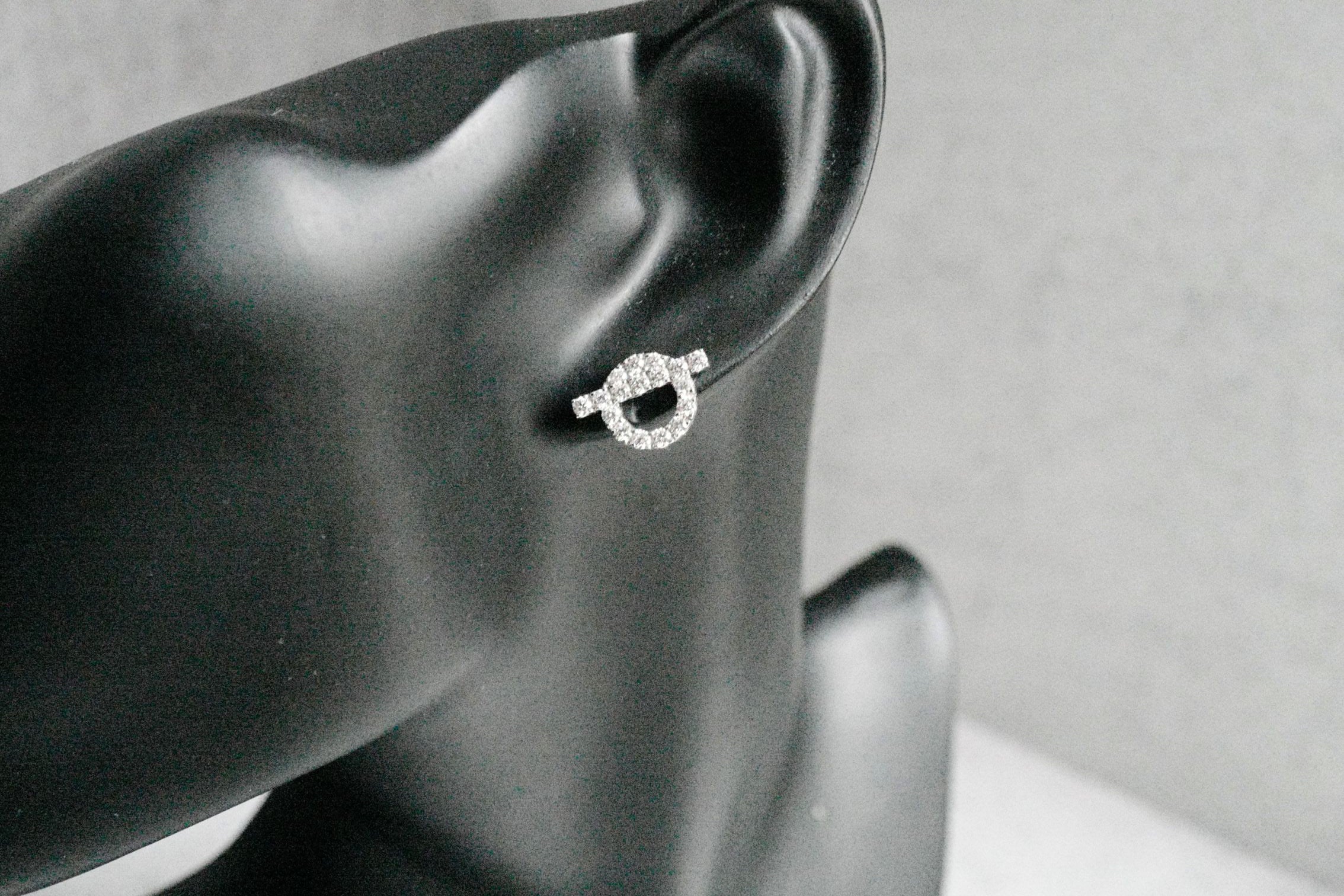 Hermès Finesse Earrings 18K White Gold 34 Diamonds
