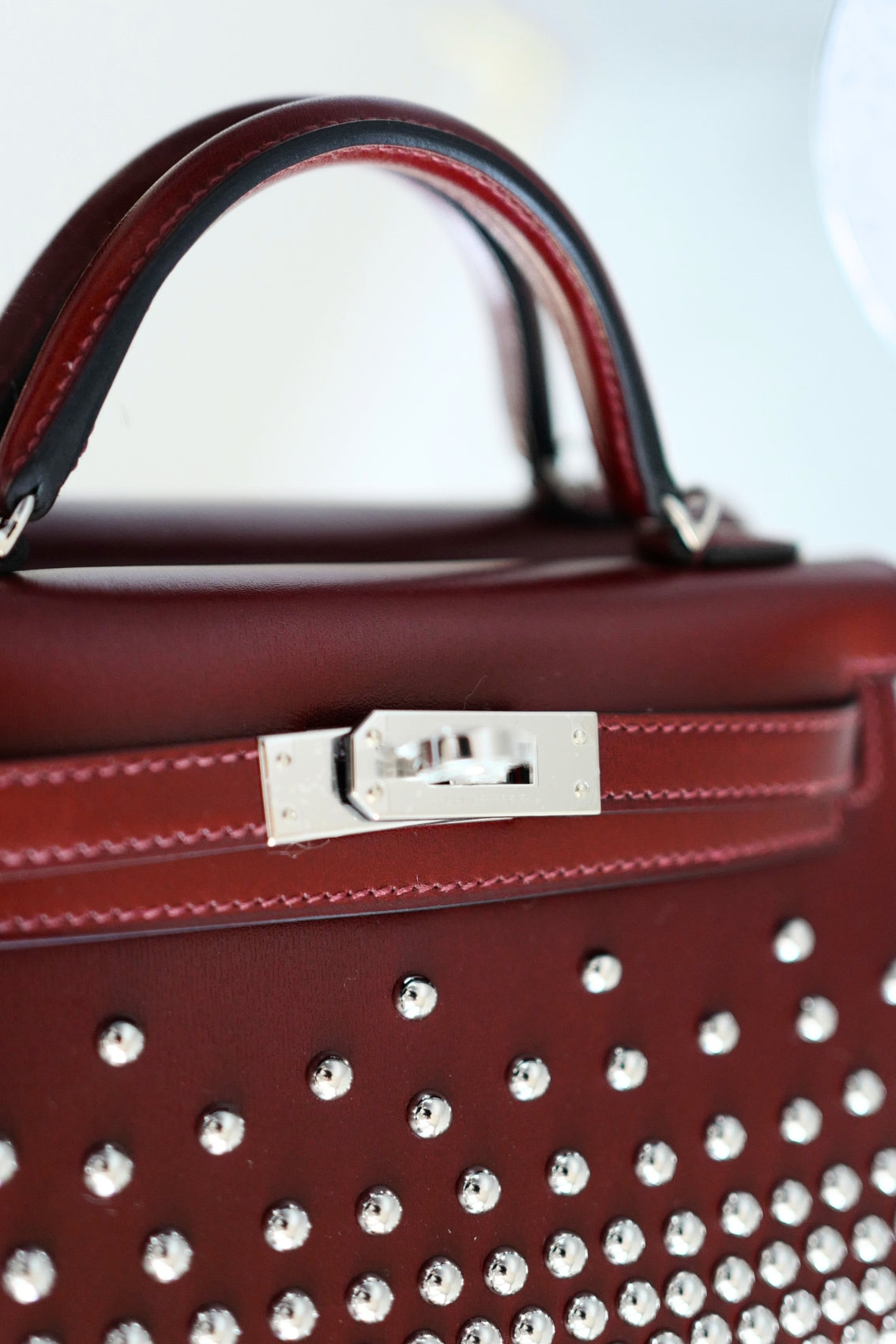 Hermès Kelly 20 Clouté Rouge H Palladium Hardware Stamp K