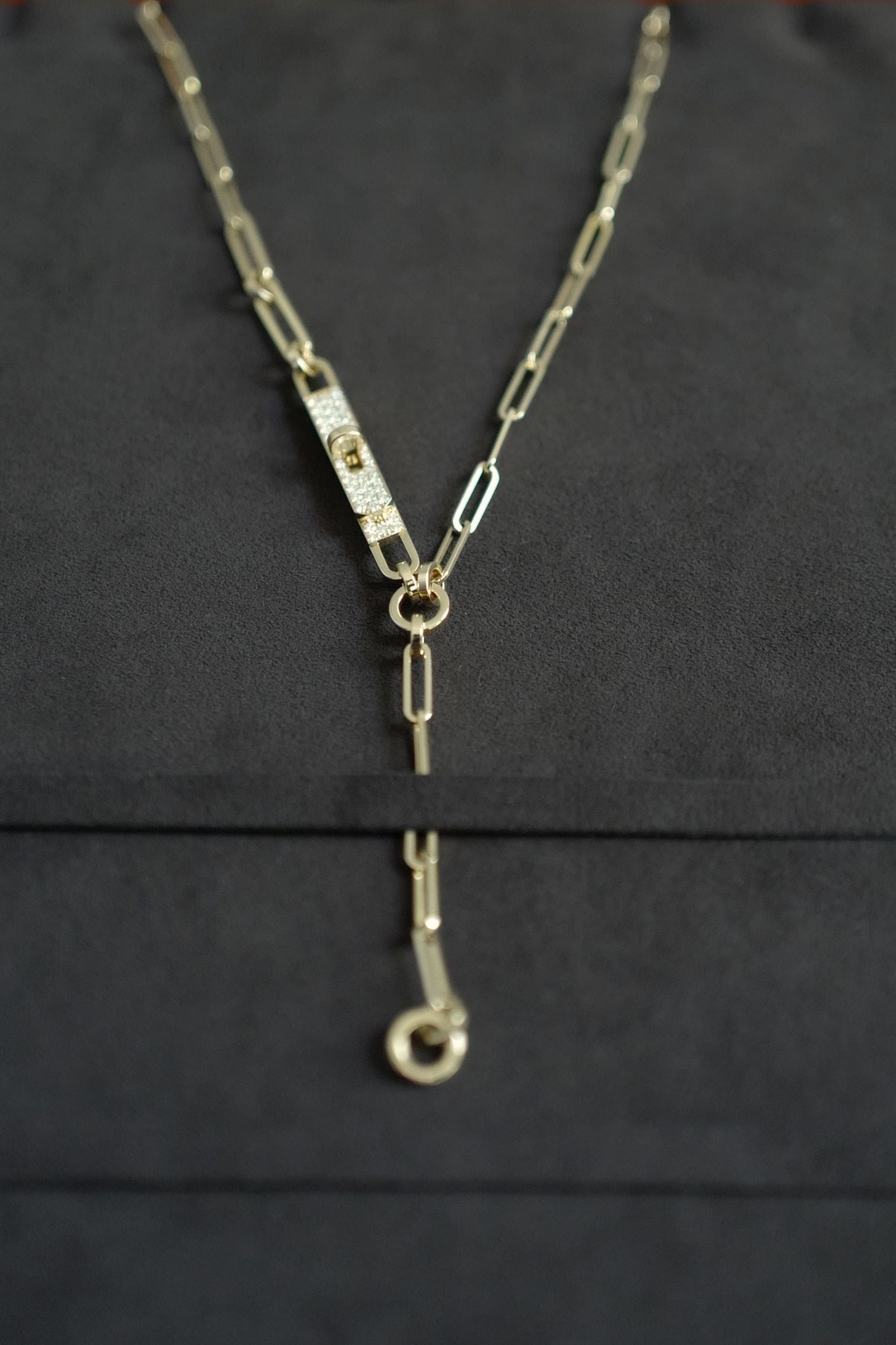 Hermès Kelly Chaine Lariat Necklace 18K Yellow Gold 41 Diamonds Size 40