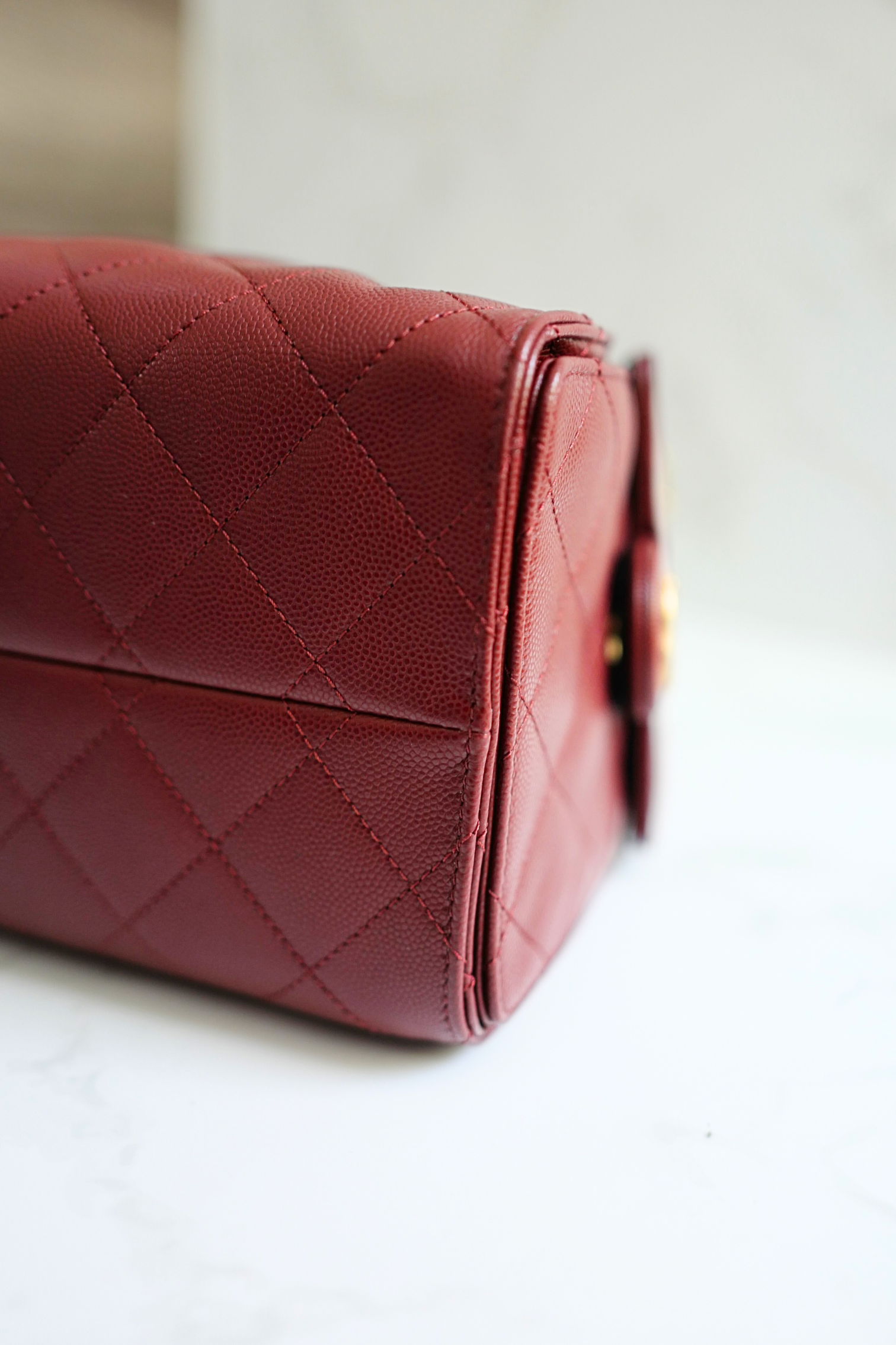 BNIB CHANEL Spring-Summer 25S Small Hobo Bag Grained Calfskin Burgundy GHW