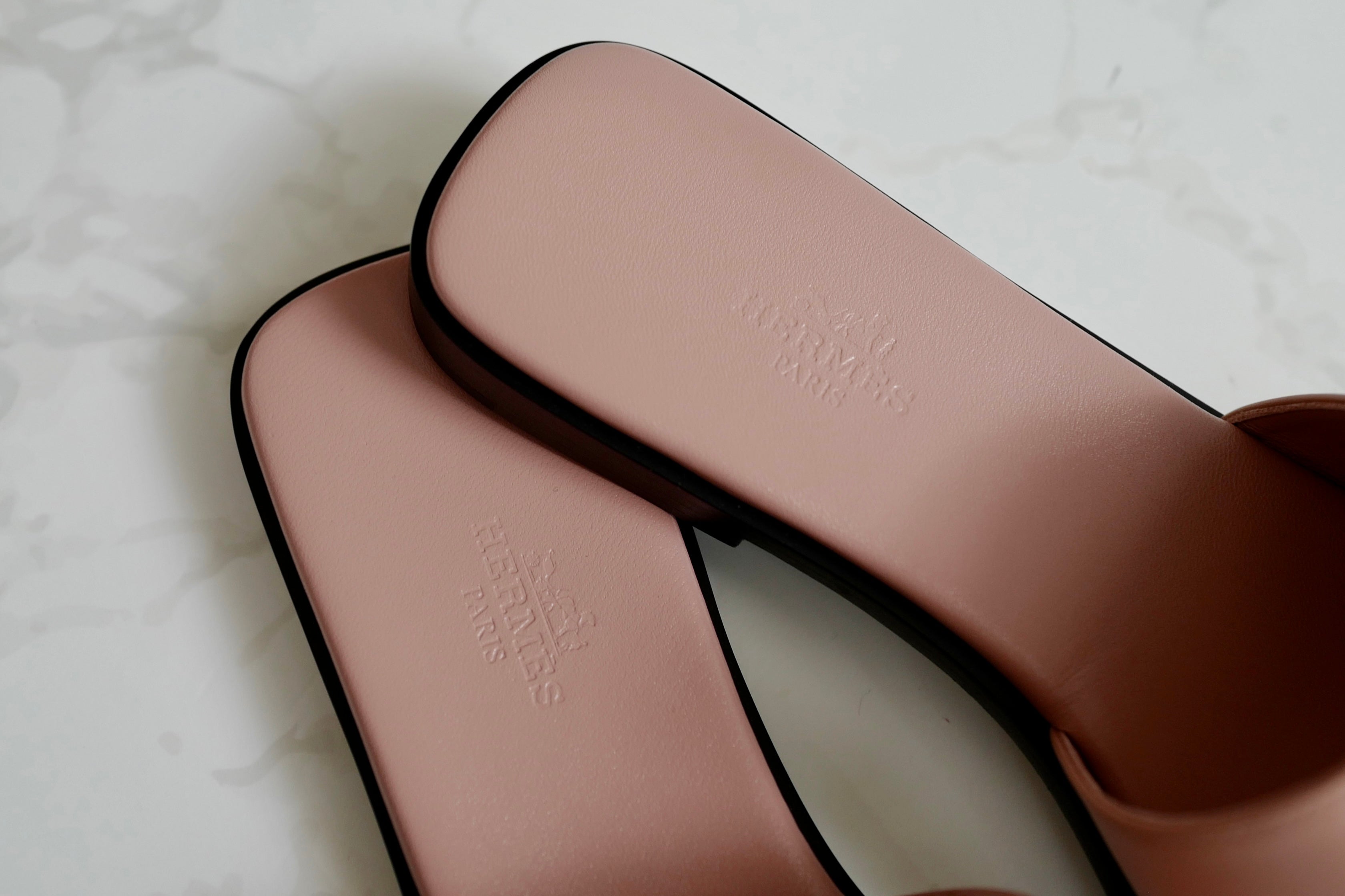 Brand New Hermès Giulia Sandal in Veau/Alli Mat Rose Aquarelle size 38.5