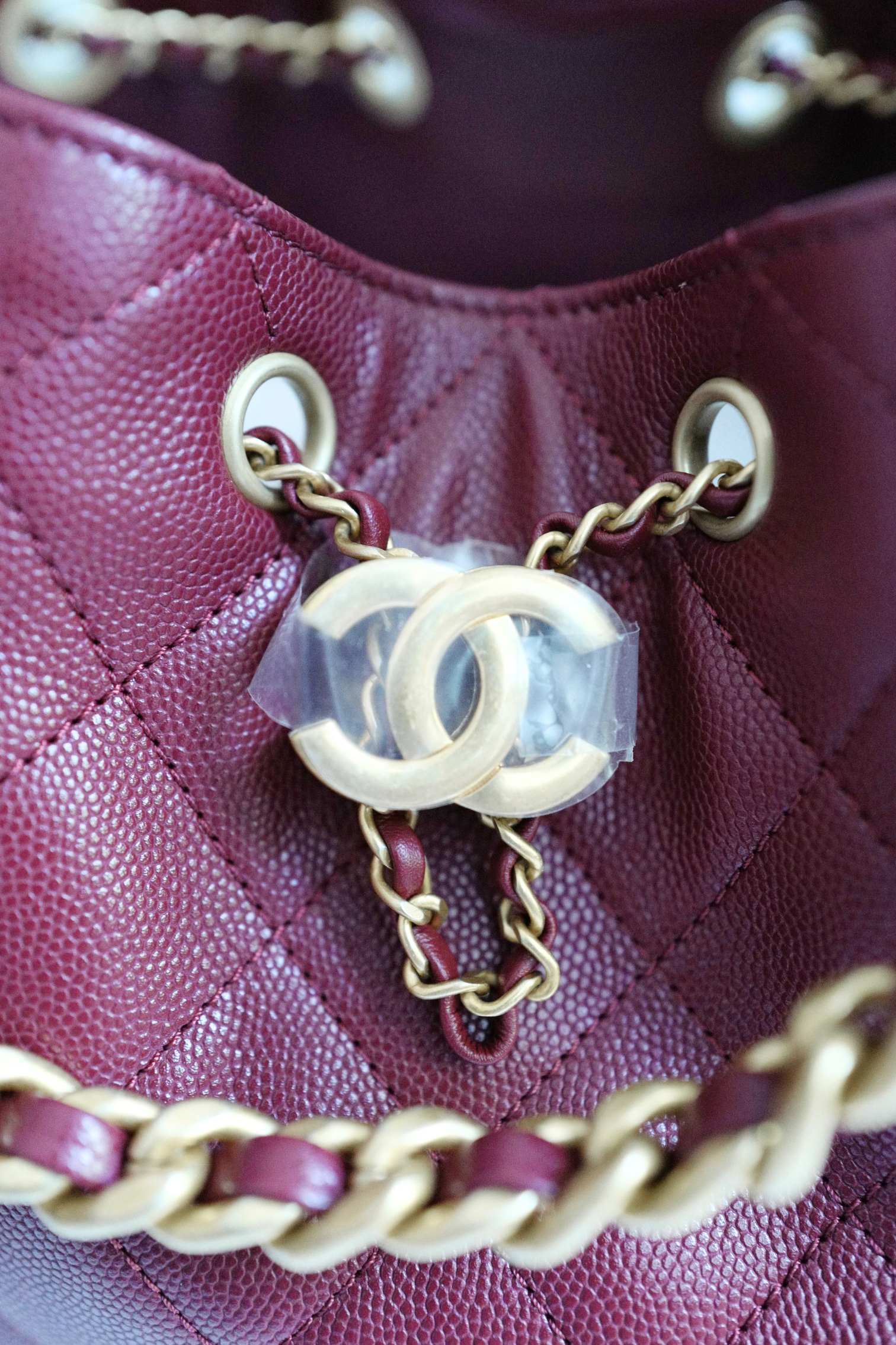 BNIB CHANEL Spring-Summer 25S Small Hobo Bag Grained Calfskin Burgundy GHW