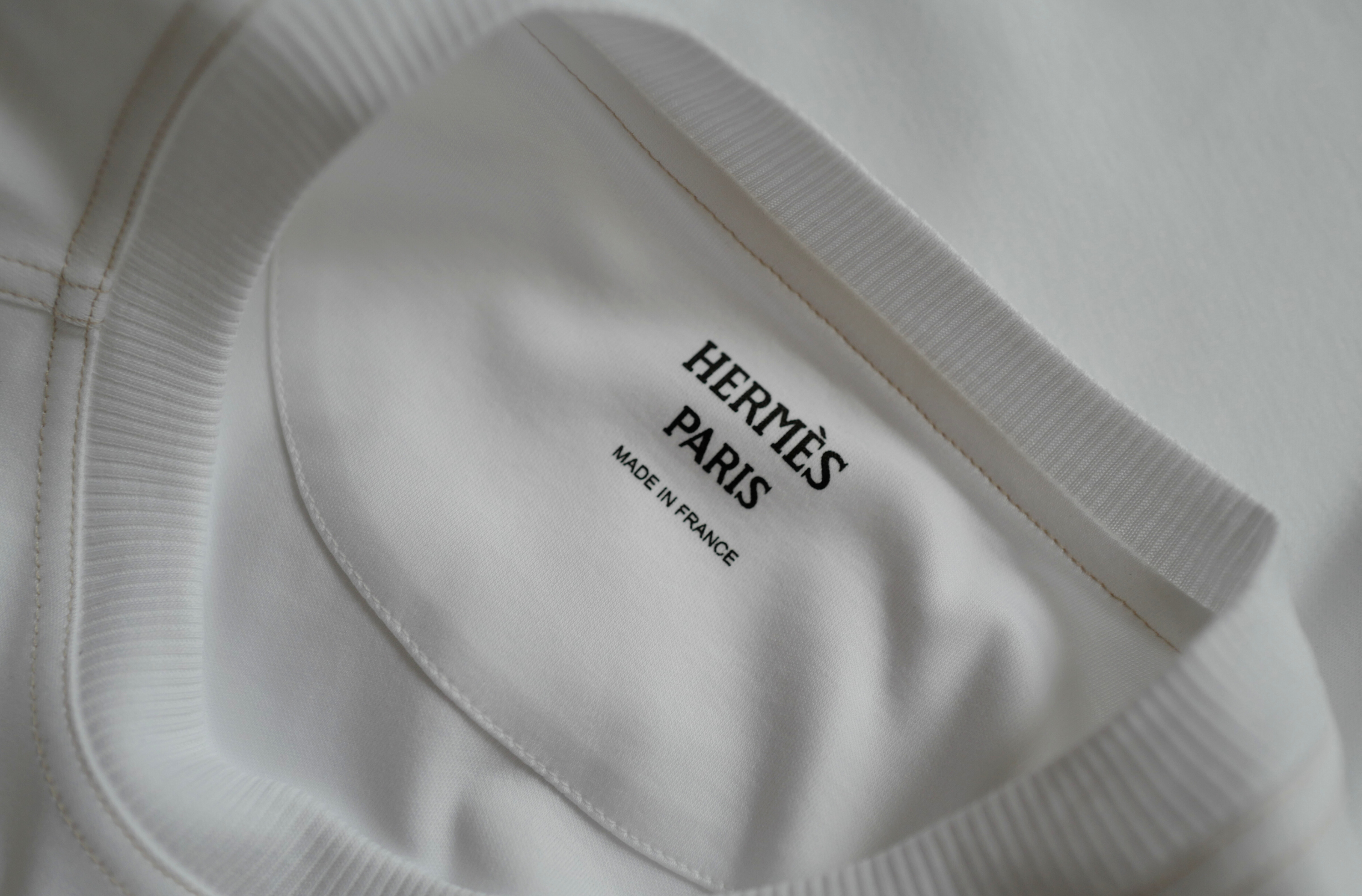 NEW Hermès Candy Libris Print T-Shirt White Cotton Size 38