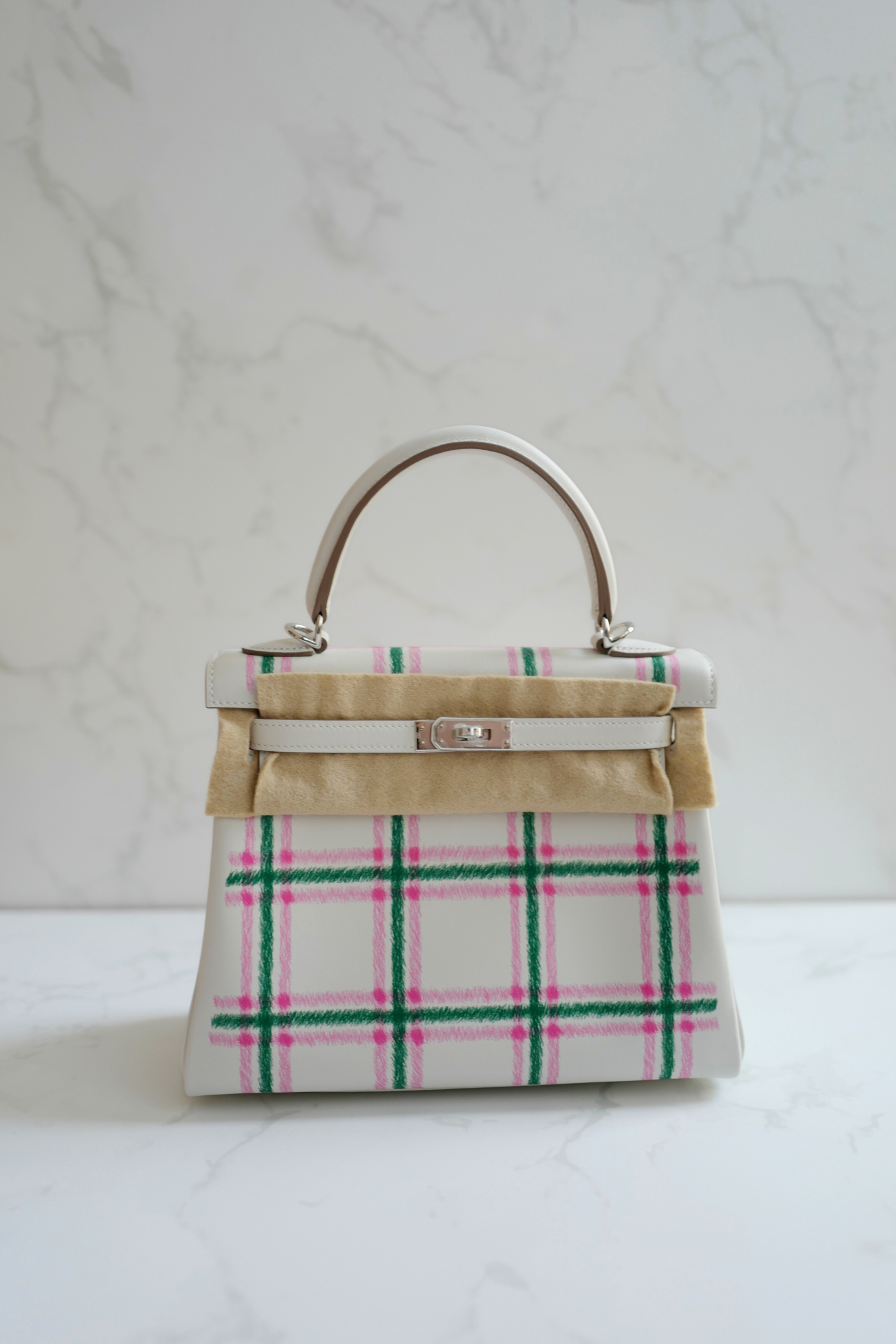 BNIB Hermès Kelly 25 Sellier Tartan Pattern White Leather Handbag With Palladium Hardware