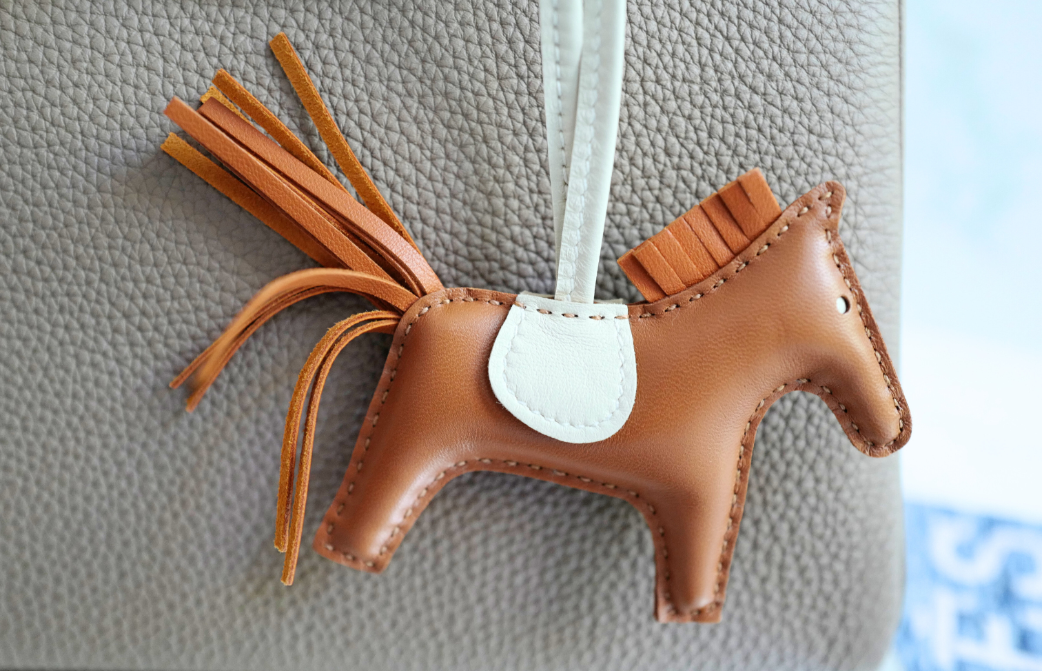 BNIB Hermes Rodeo PM Agneau Gold/Pain D'epice/Craie