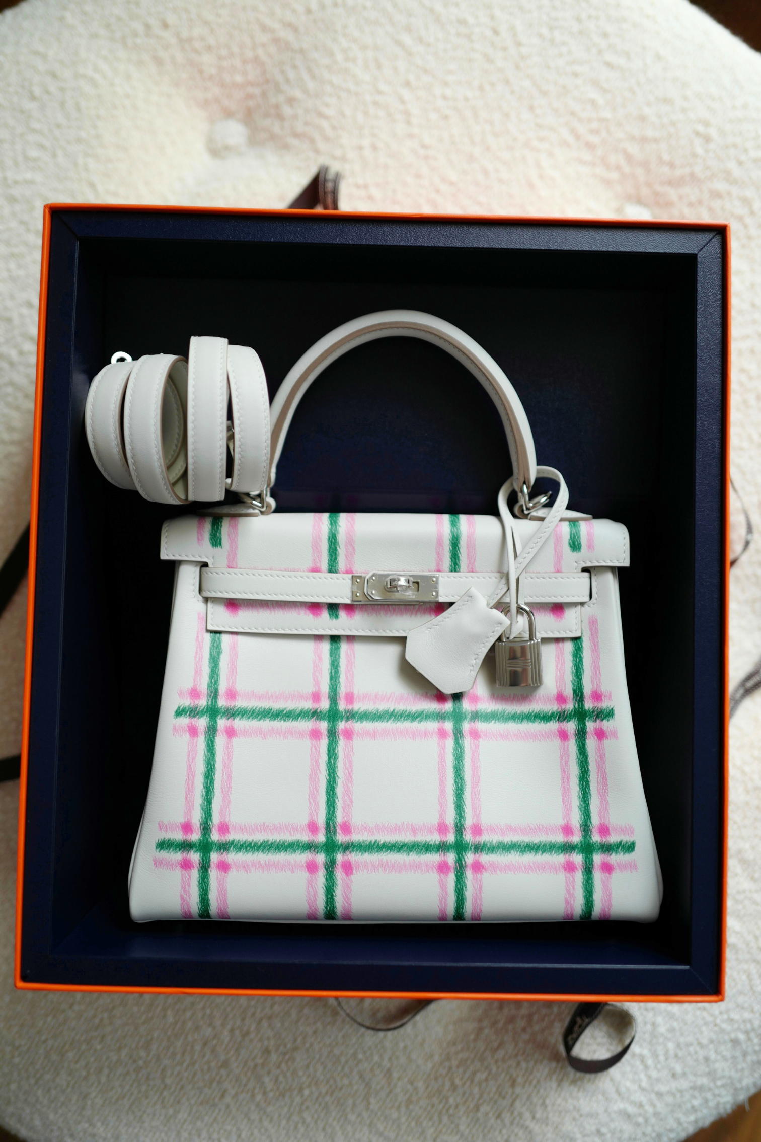 BNIB Hermès Kelly 25 Sellier Tartan Pattern White Leather Handbag With Palladium Hardware