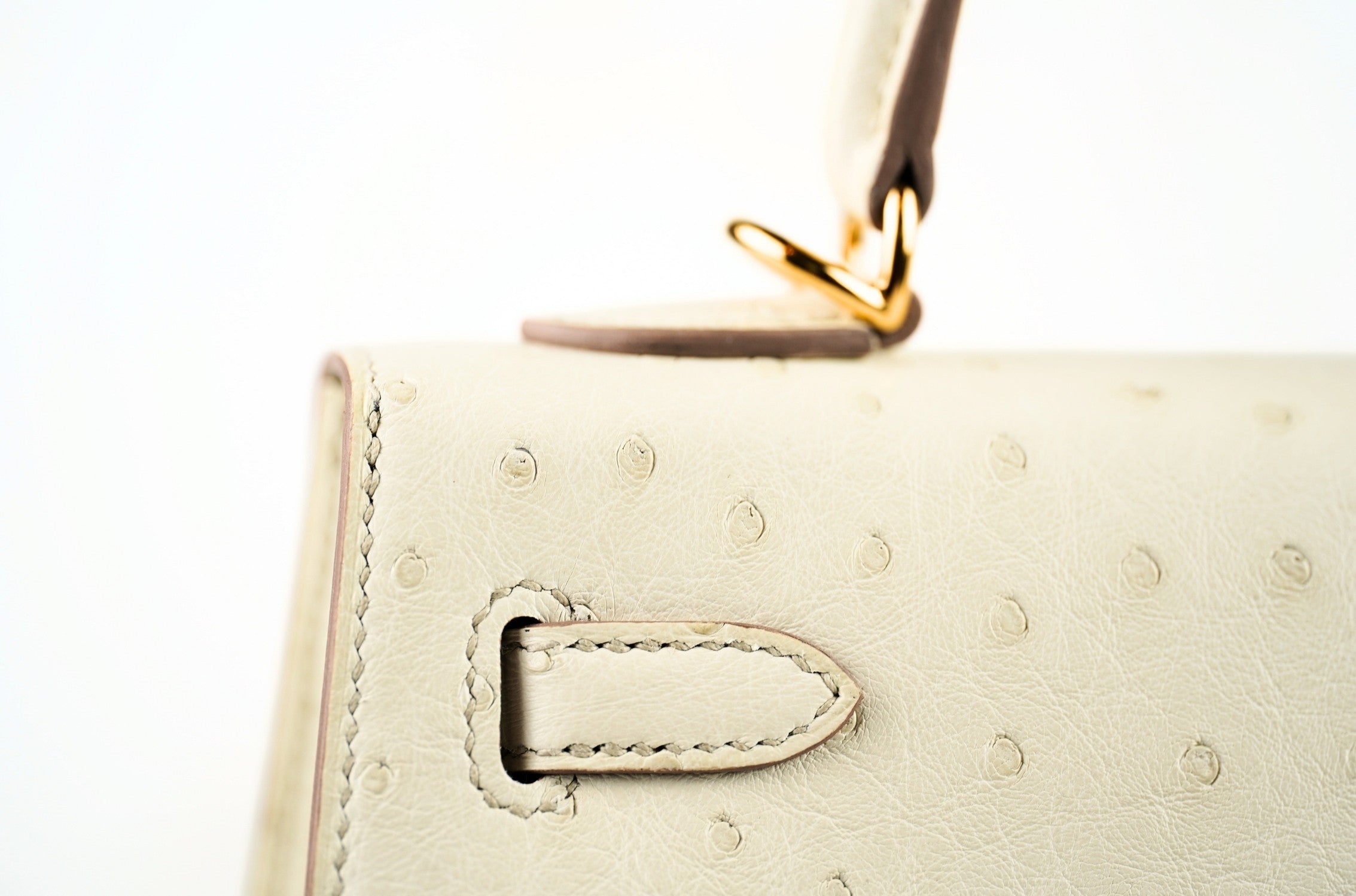 NEW Hermès Kelly 25 Beton Ostrich Gold Hardware U Stamp 2022