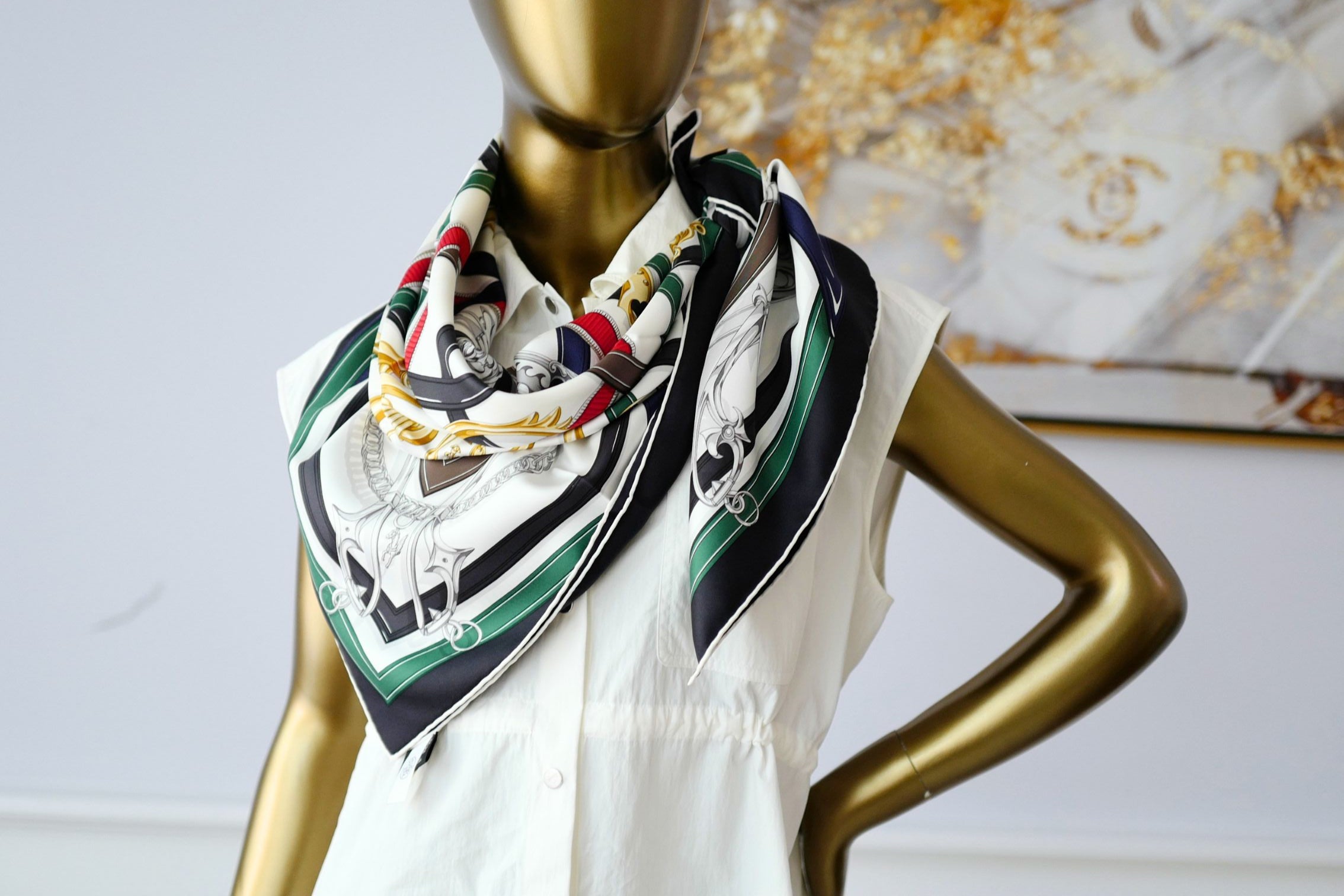 Hermès Harnais Legendaire Scarf Blanc/Vert Loden/Rouge Silk Twill 90