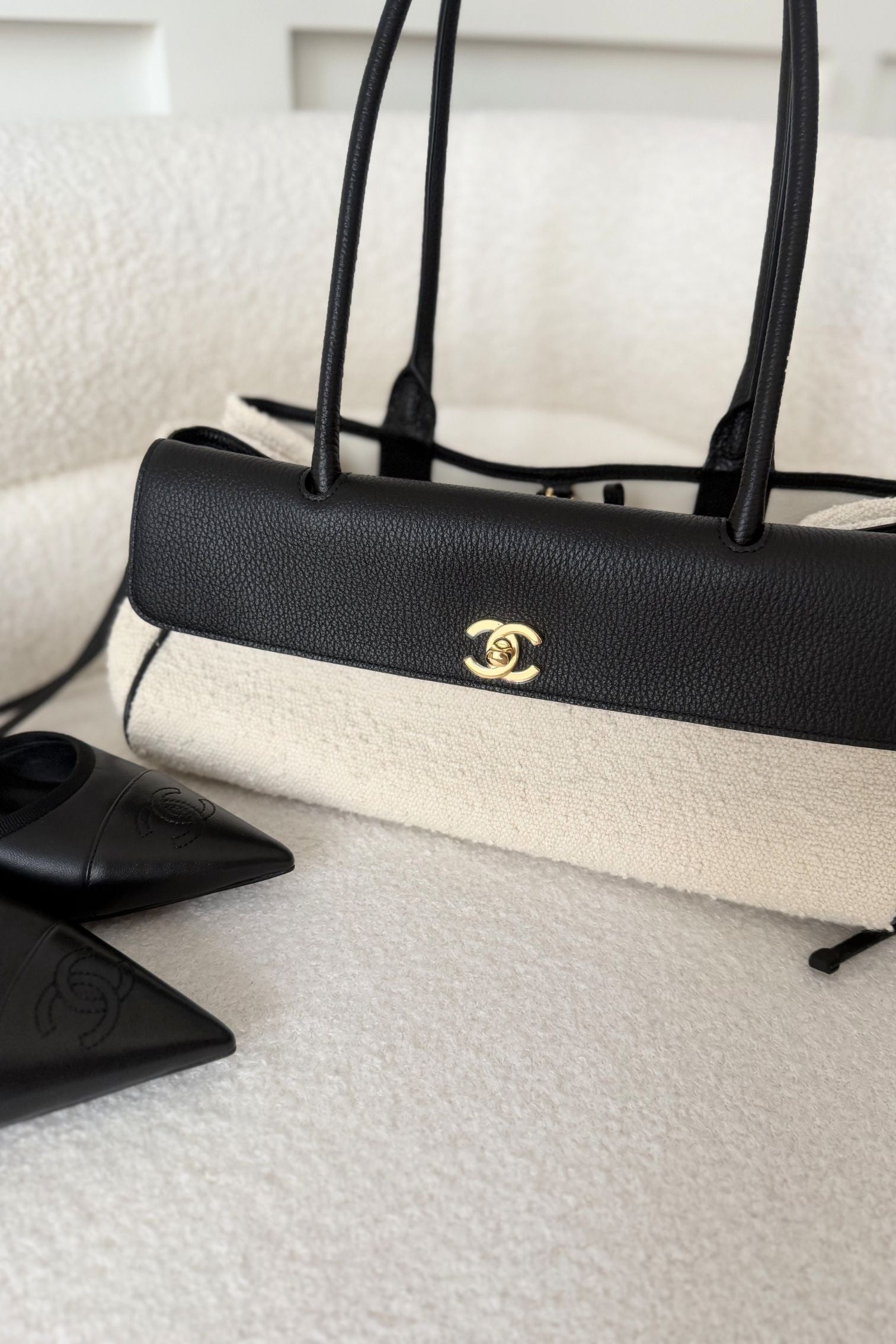 Chanel 26S Small Shopping Bag Matthieu Blazy Black/Ecru Tweed Leather SS26
