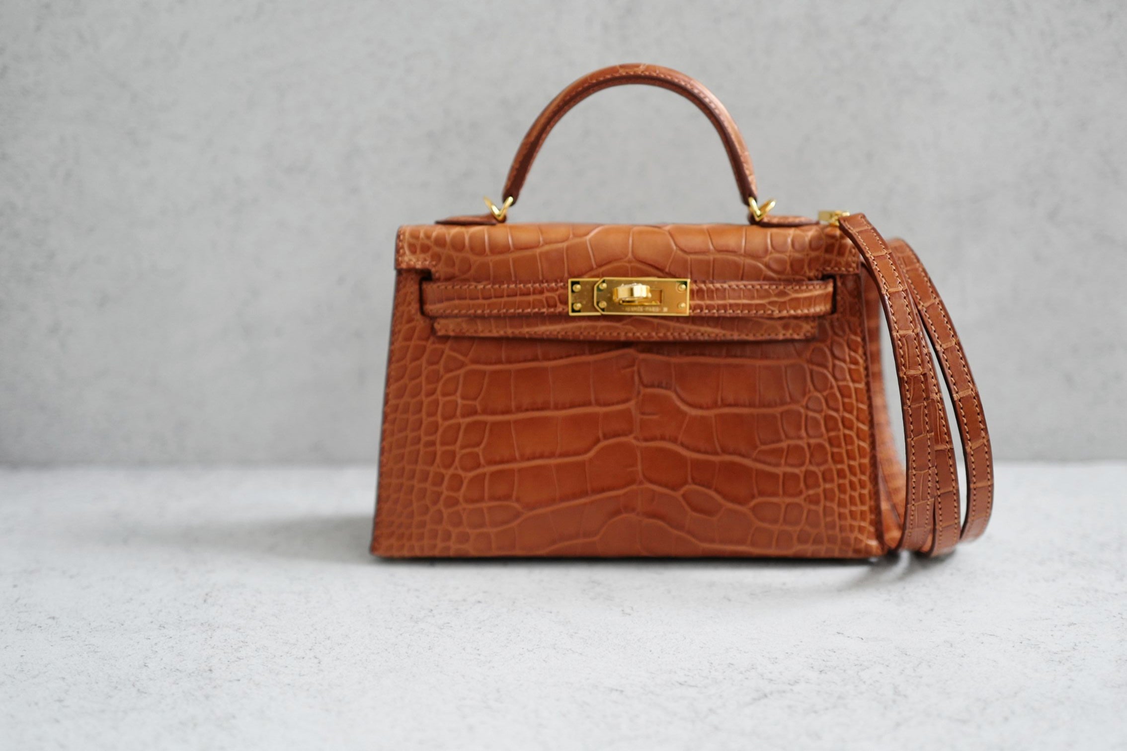 Hermès Mini Kelly Gold Sellier Alligator Mississippiens GHW G Stamp