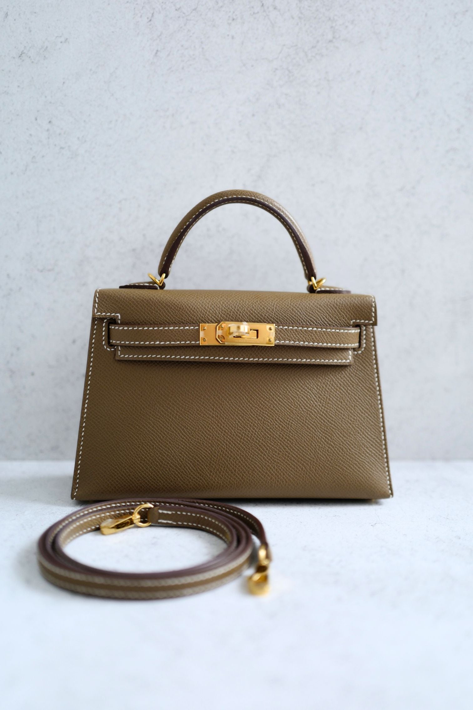 Hermès Mini Kelly Etoupe Epsom Leather Gold Hardware 2023 B Stamp