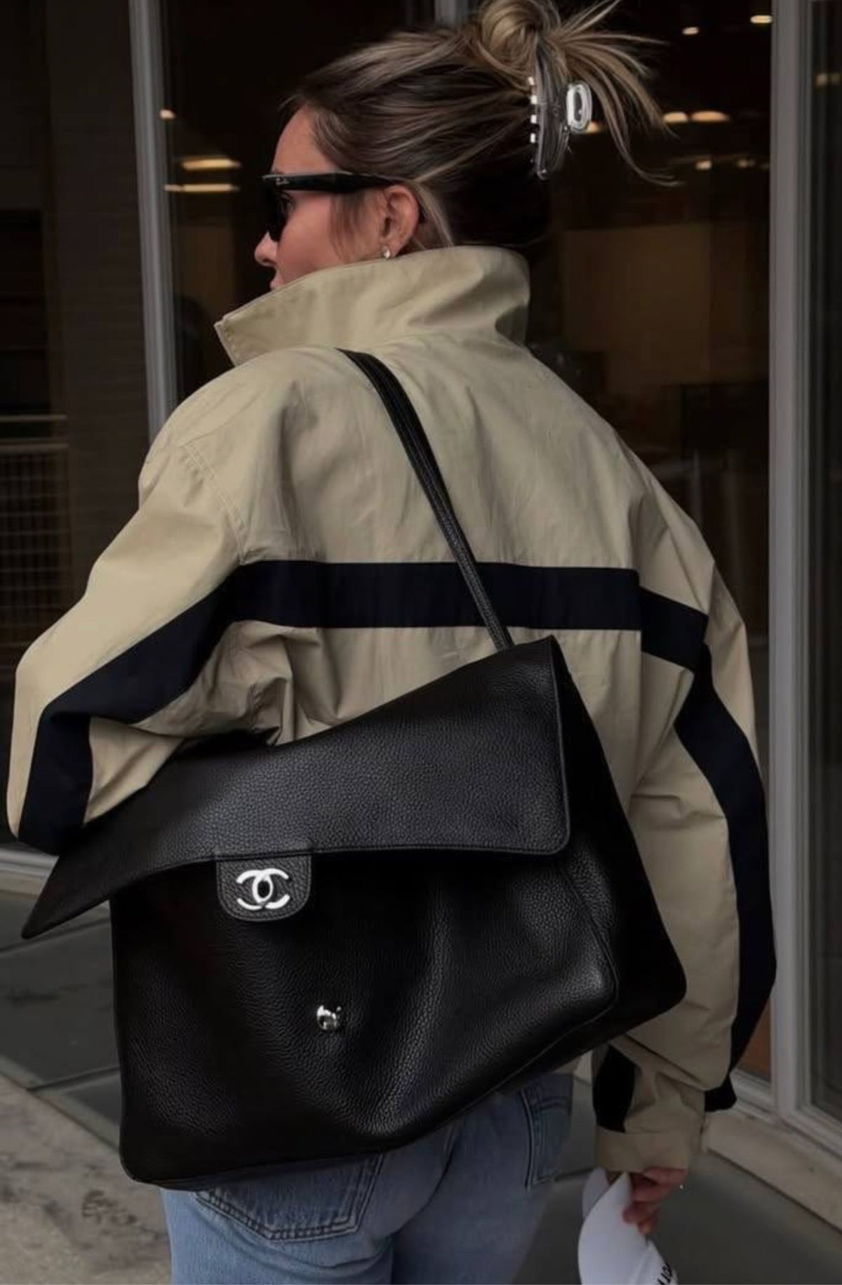 NEW Chanel 26S Maxi 38 Flapbag Black Grained Calfskin Silver Hardware