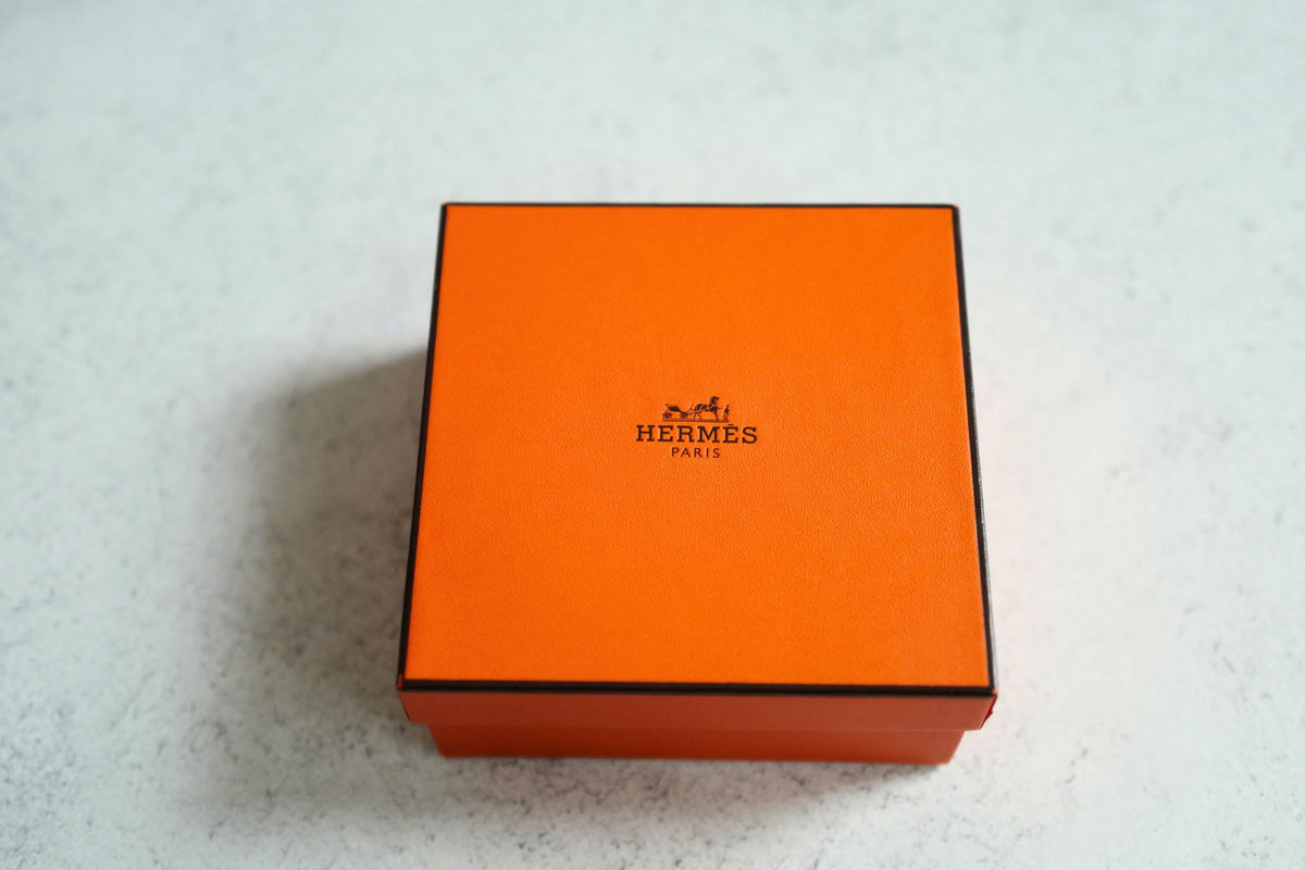 New Hermes Kelly Clochette Necklace pm dia 18k Rose Gold With Diamonds $11K