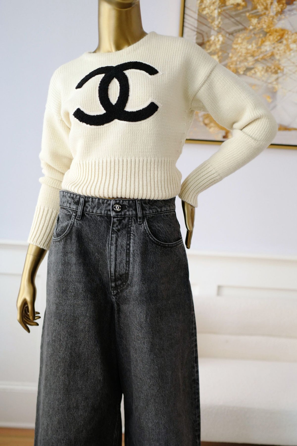 NEW Chanel 26N Pullover Sweater Wool & Cashmere Ecru Black CC Logo Size 36