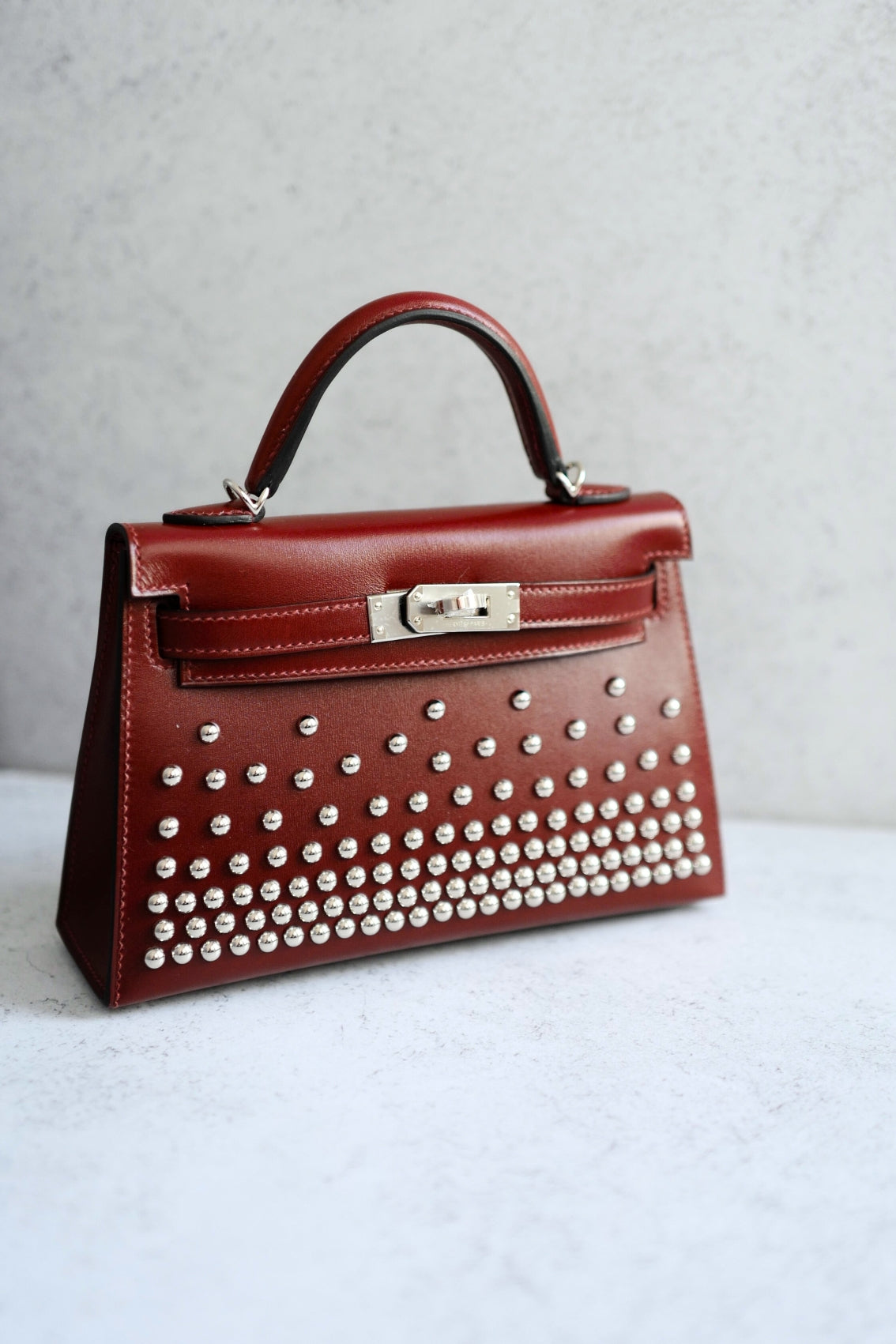 Hermès Kelly 20 Clouté Rouge H Palladium Hardware Stamp K