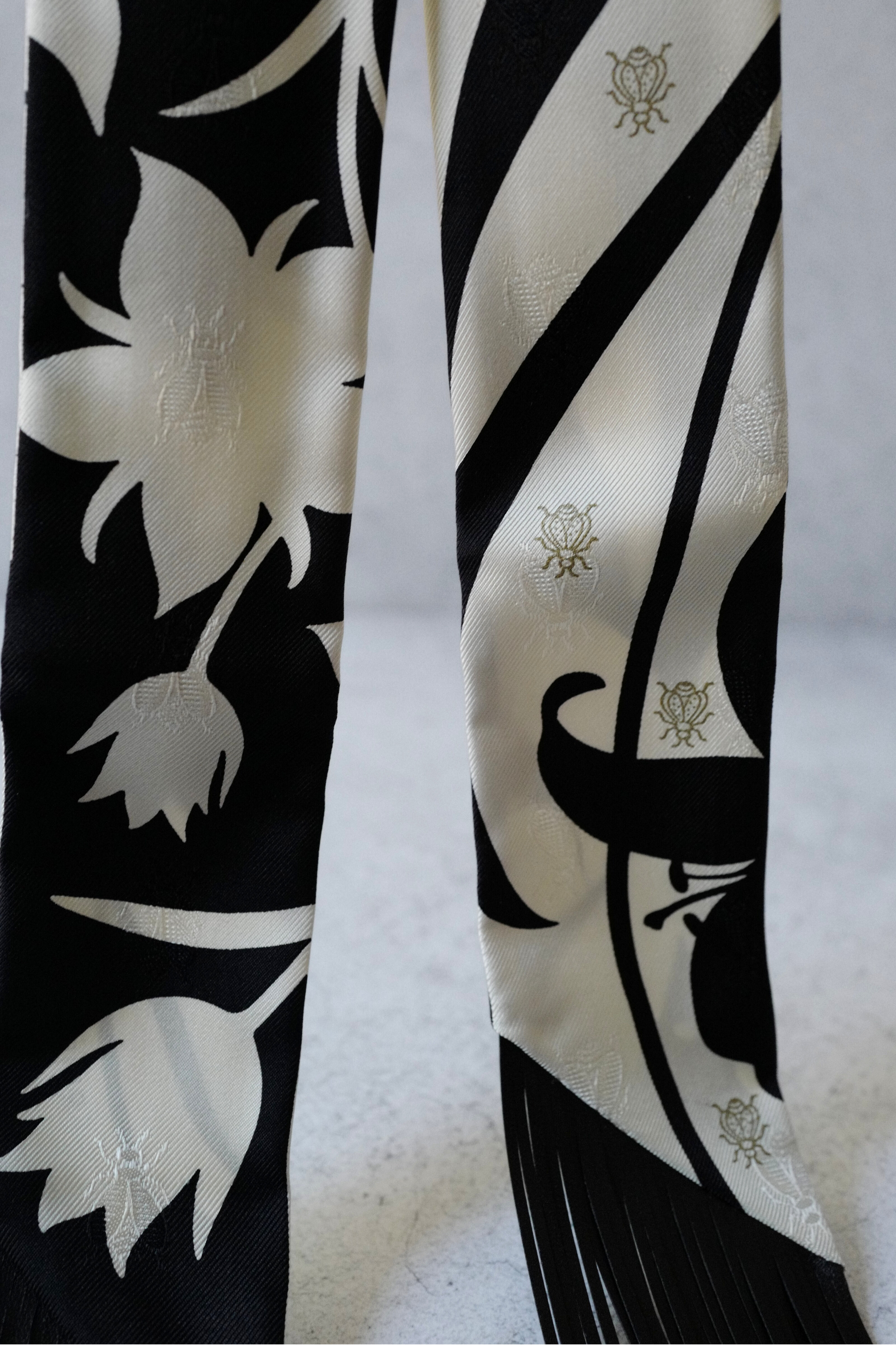 NEW Hermès Twilly Scarf Bouquet Final Leather Fringe Crème/Noir