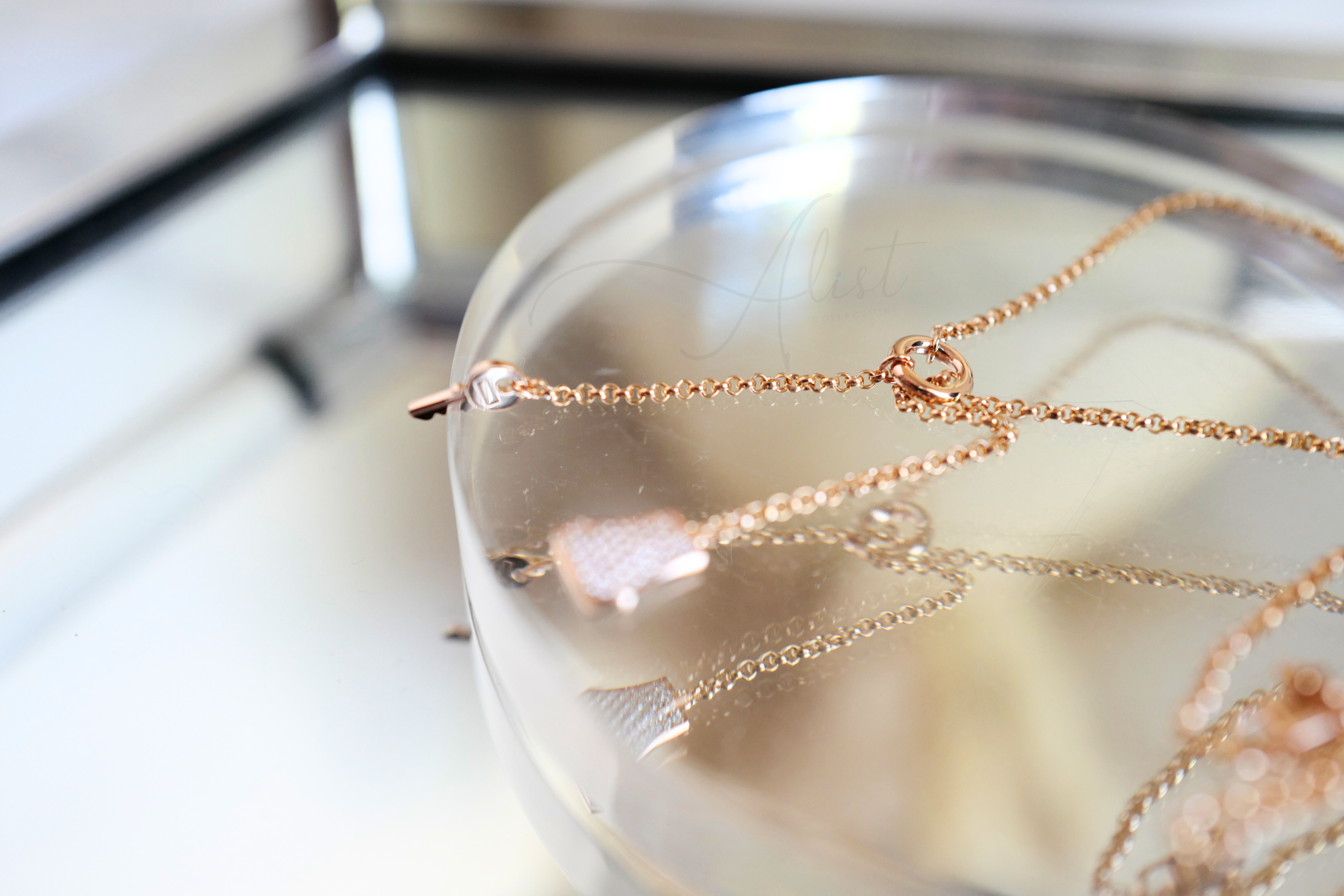 New Hermes Kelly Clochette Necklace pm dia 18k Rose Gold With Diamonds $11K