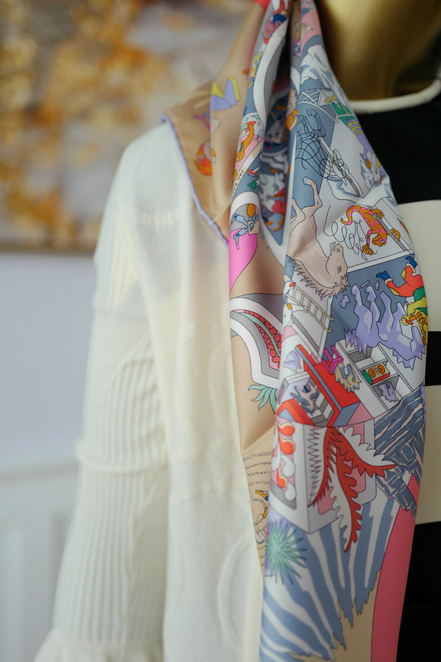 NEW Hermès Scarf 90 Academia Hippica Rose Bonbon/Gris Silk Scarf