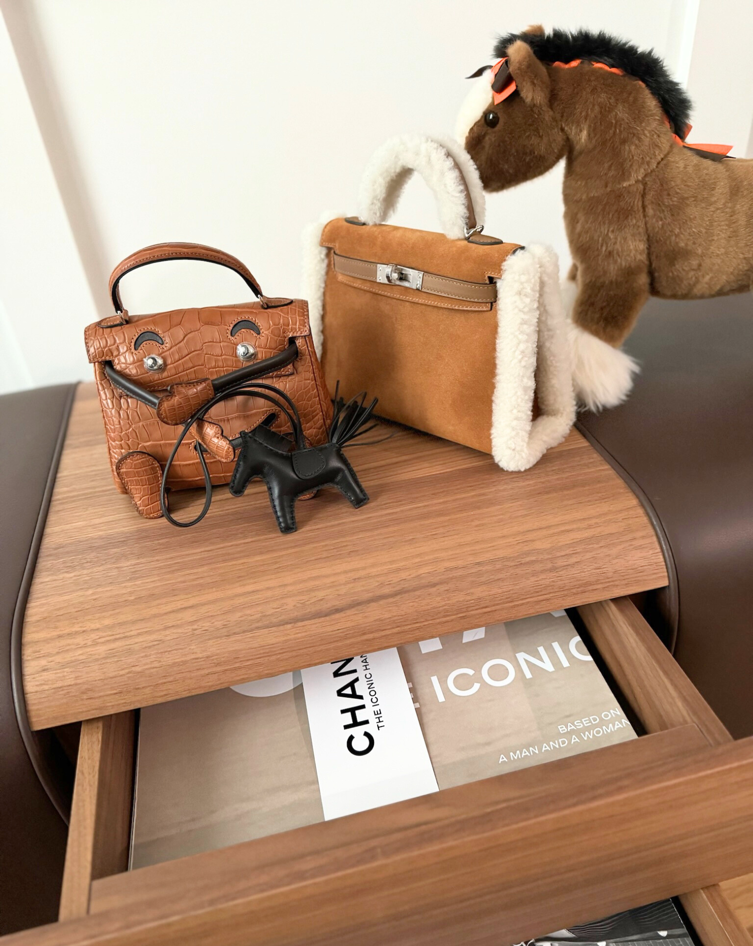 BNIB Hermès Kelly dole Gold Matte Crocodile Leather Handbag with Palladium Hardware