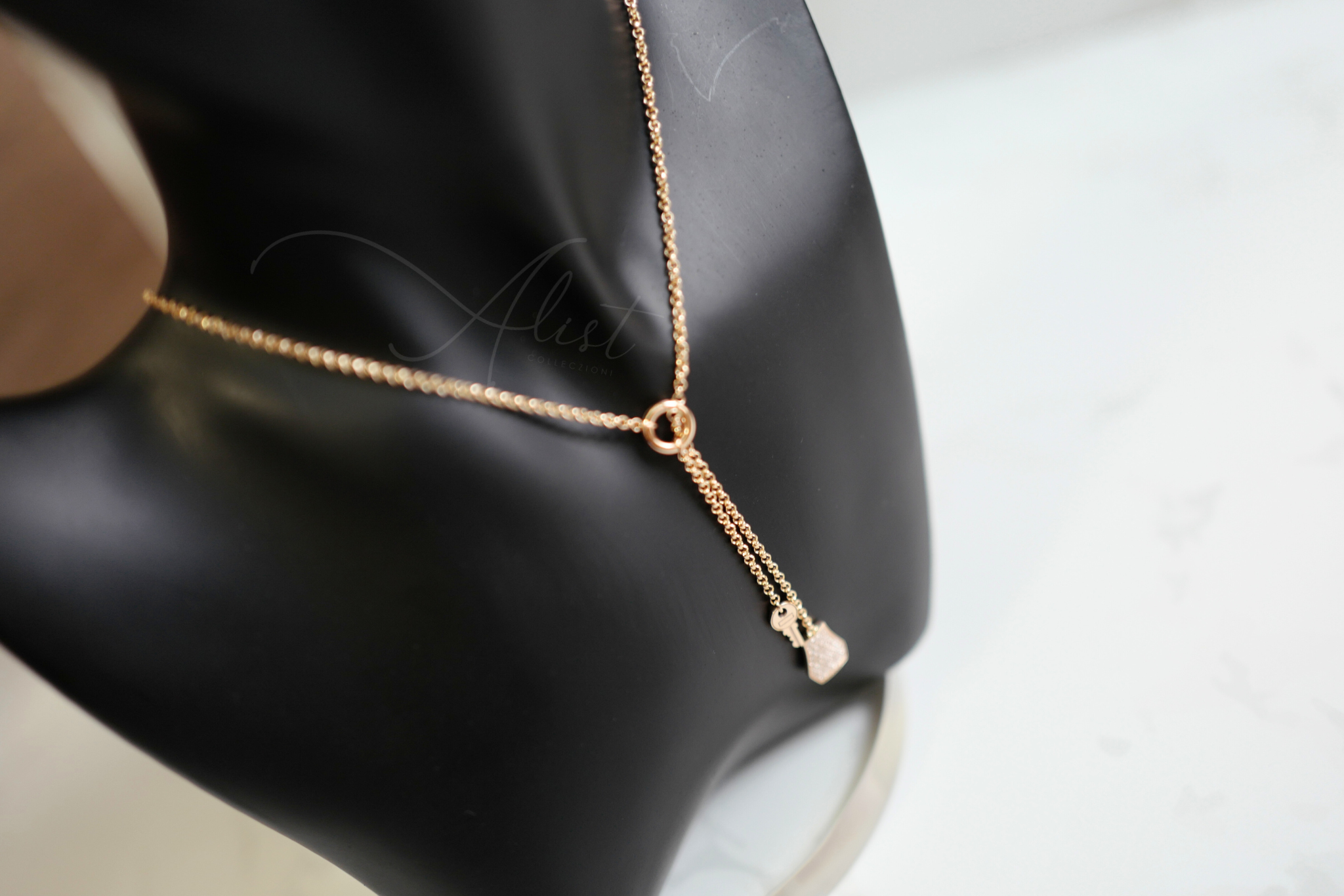 New Hermes Kelly Clochette Necklace pm dia 18k Rose Gold With Diamonds $11K