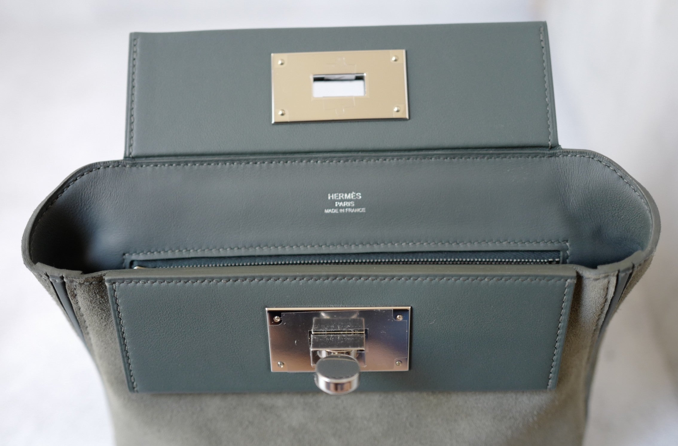 BNIB Hermès Sac 24/24-21 Bag Veau Grizzly & Swift Sable Gris Vert Mangrove with Palladium Hardware