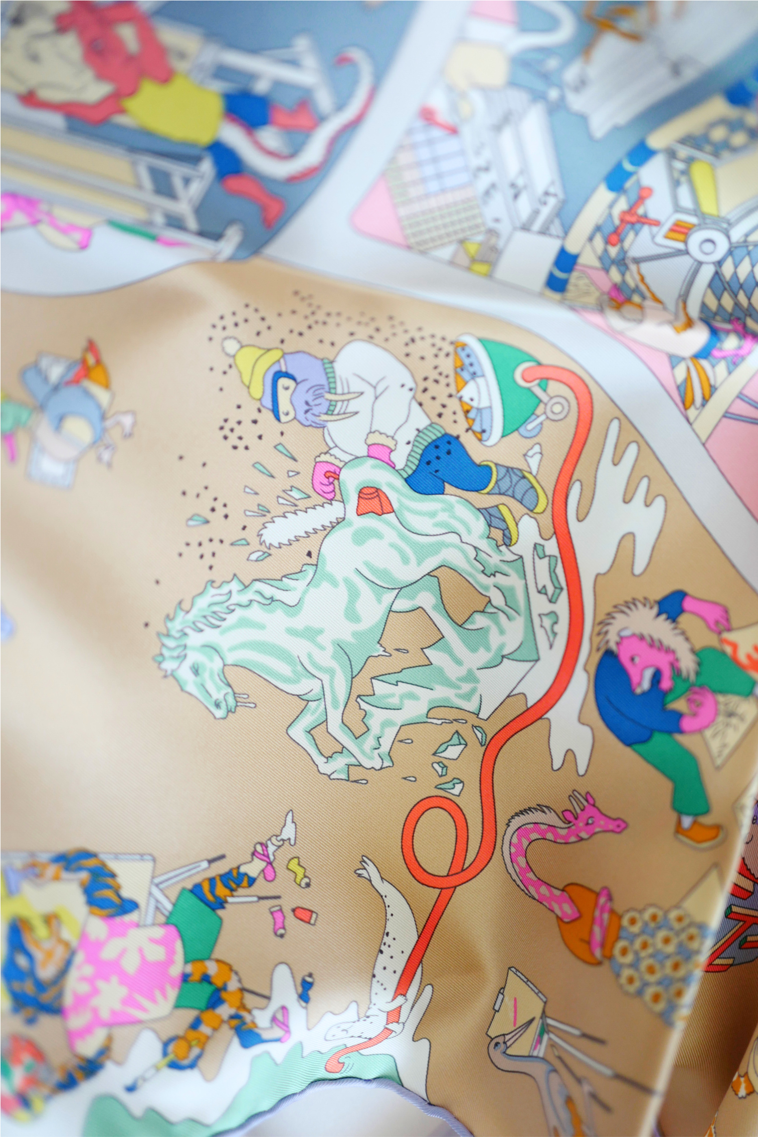 NEW Hermès Scarf 90 Academia Hippica Rose Bonbon/Gris Silk Scarf
