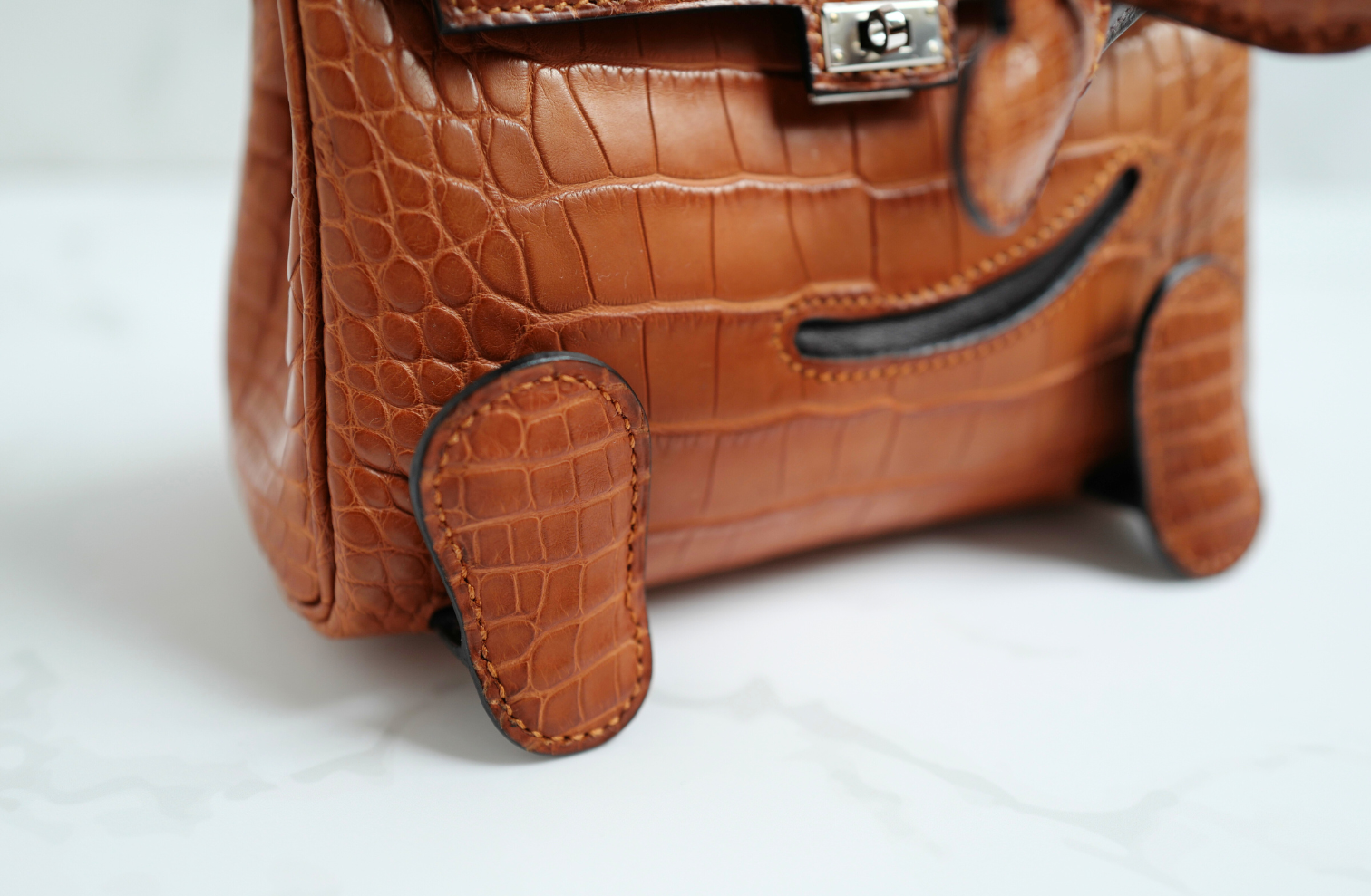 BNIB Hermès Kelly dole Gold Matte Crocodile Leather Handbag with Palladium Hardware