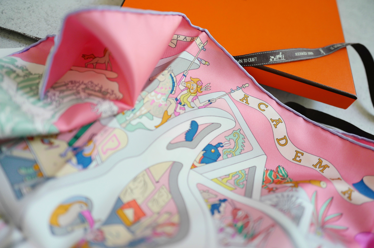 NEW Hermès Scarf 90 Academia Hippica Rose Bonbon/Gris Silk Scarf