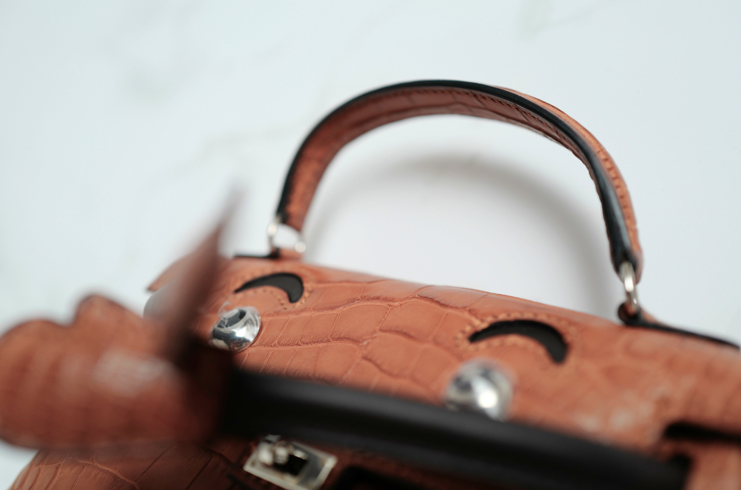 BNIB Hermès Kelly dole Gold Matte Crocodile Leather Handbag with Palladium Hardware