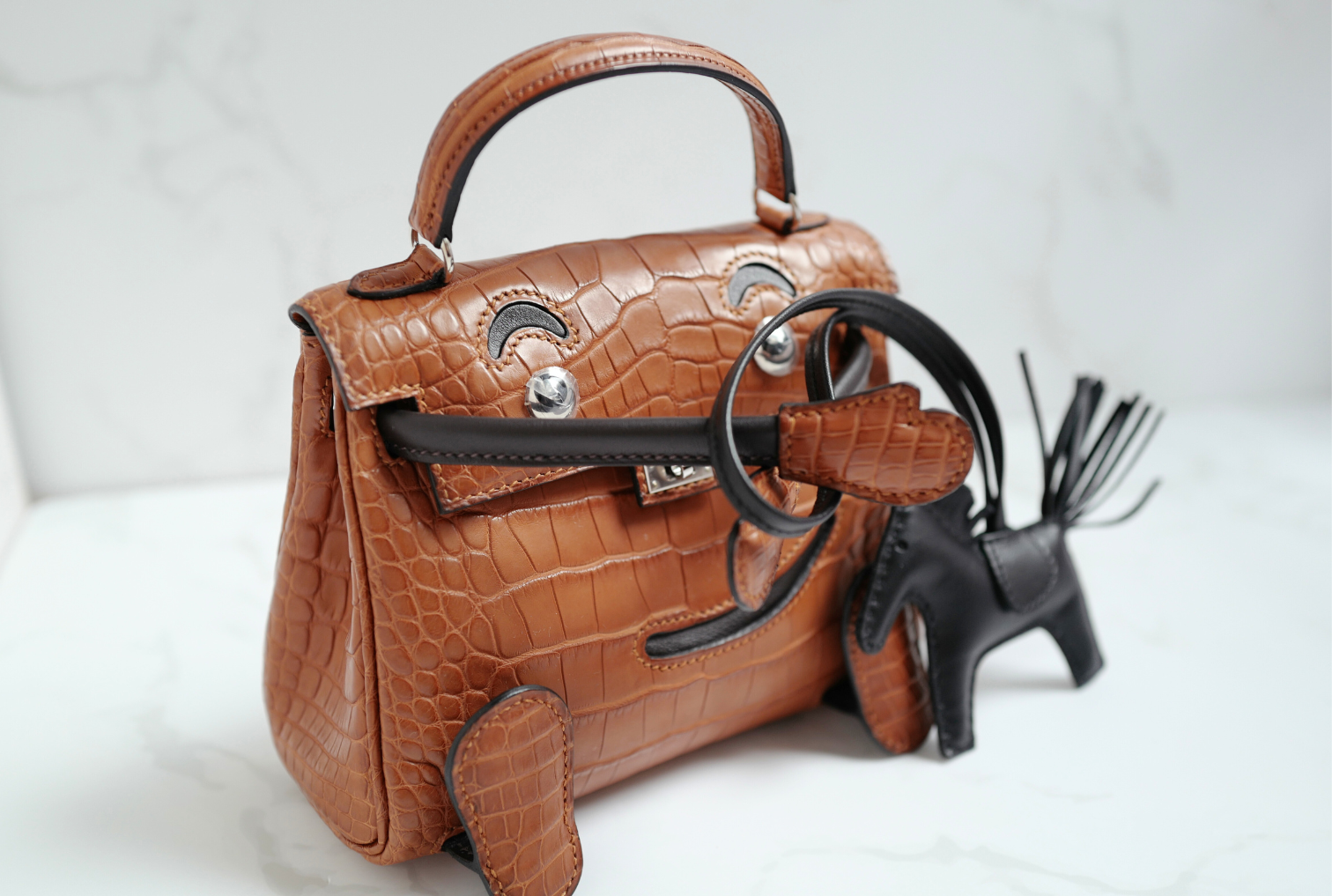 BNIB Hermès Kelly dole Gold Matte Crocodile Leather Handbag with Palladium Hardware